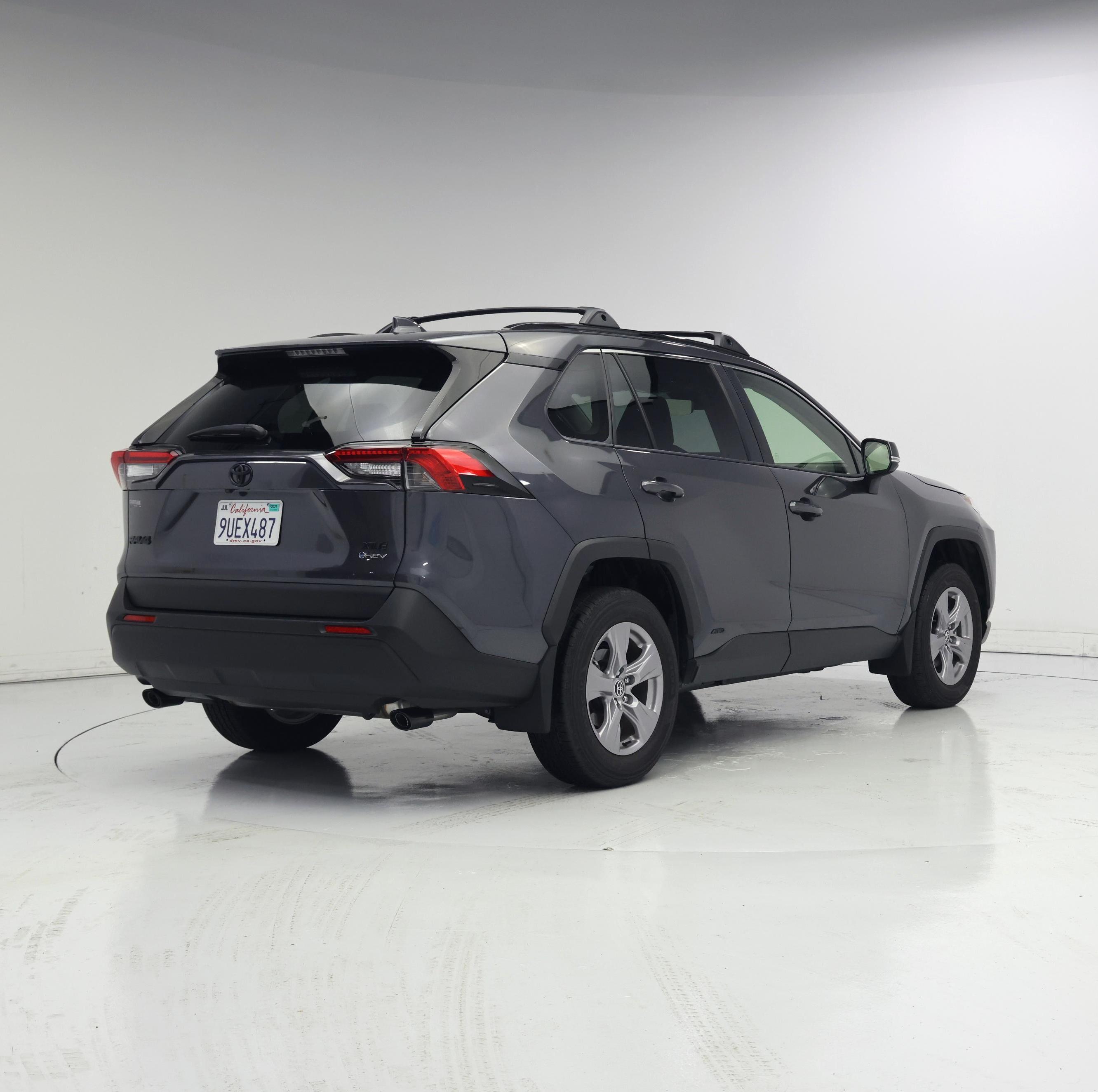 Thumbnail: 2025 Toyota RAV4 - 8