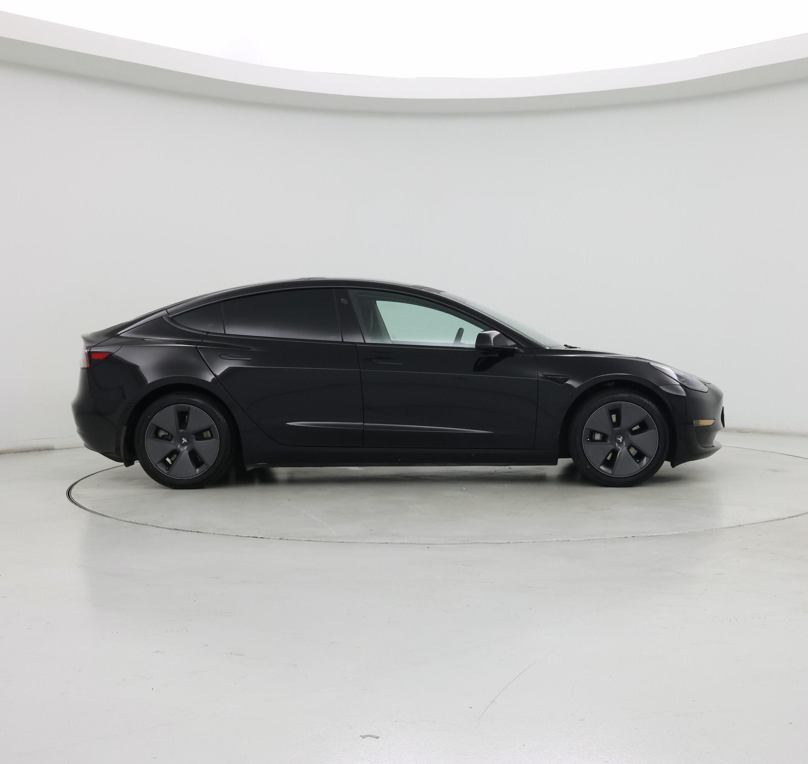 Thumbnail: 2022 Tesla Model 3 - 7