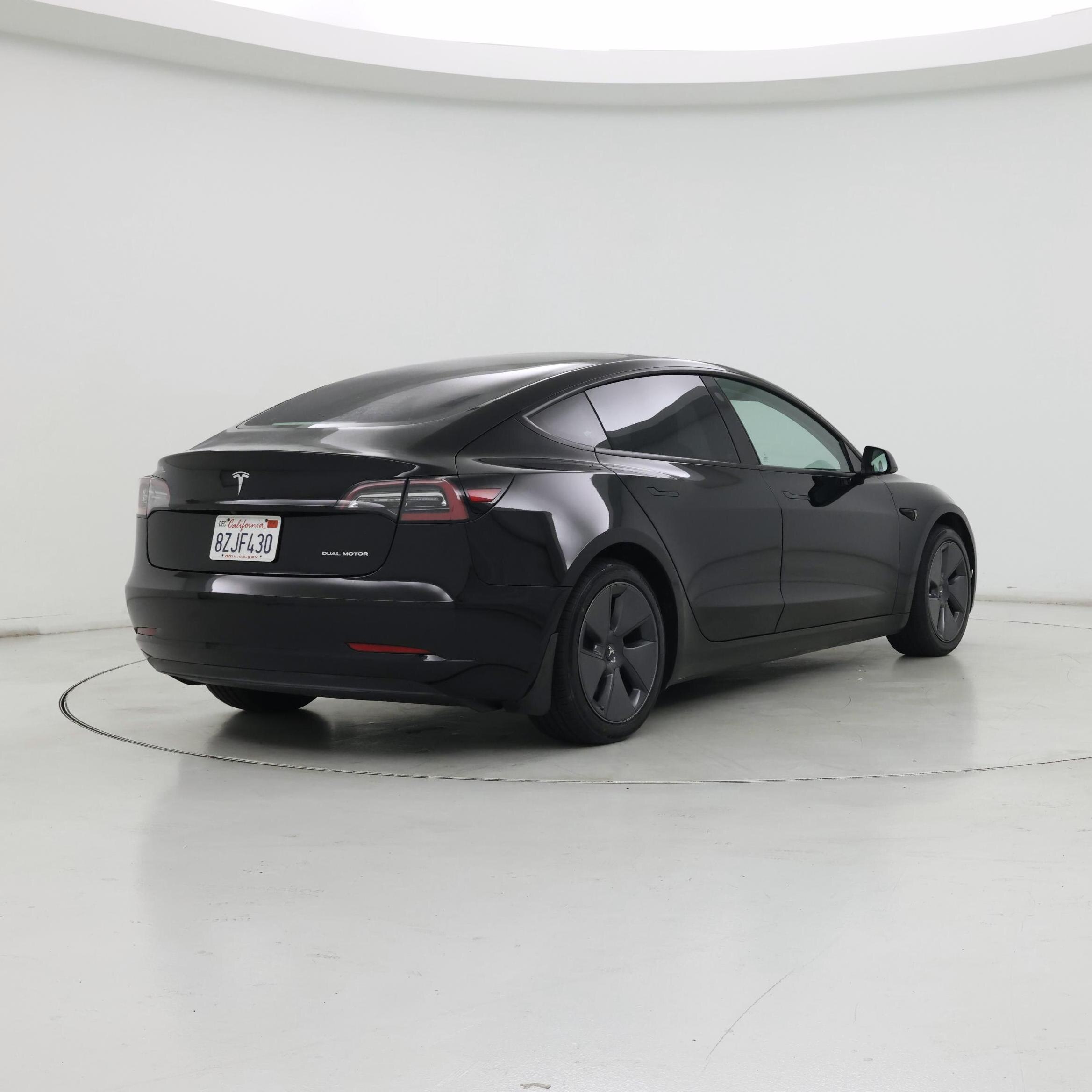 Thumbnail: 2022 Tesla Model 3 - 8