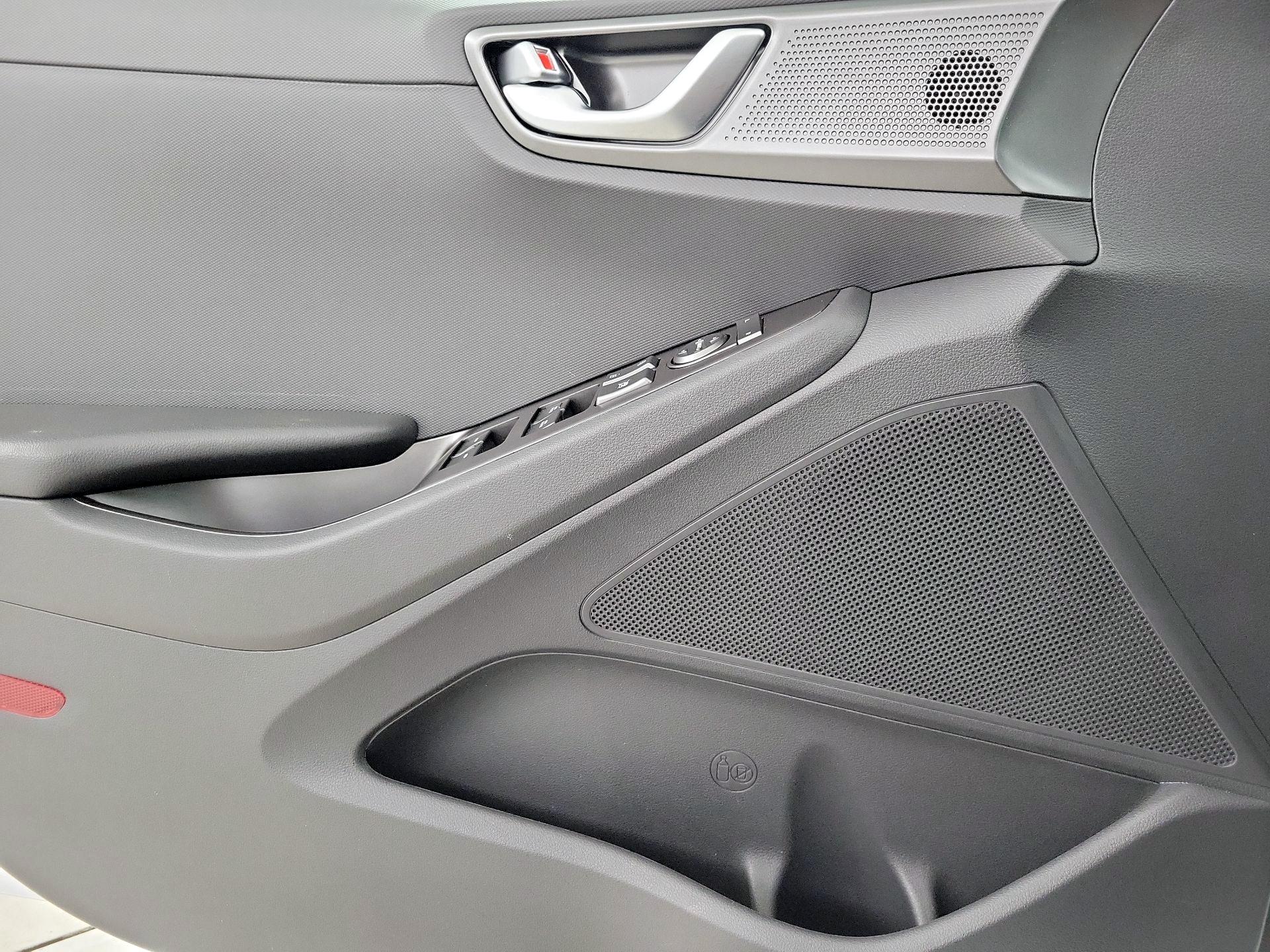 Thumbnail: 2020 Hyundai Ioniq - 12