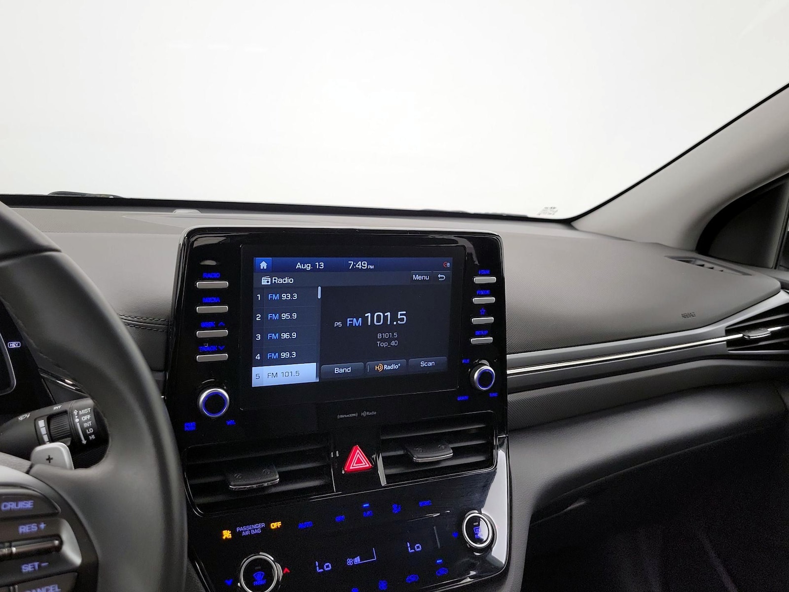 2020 Hyundai IONIQ SEL - Photo 16