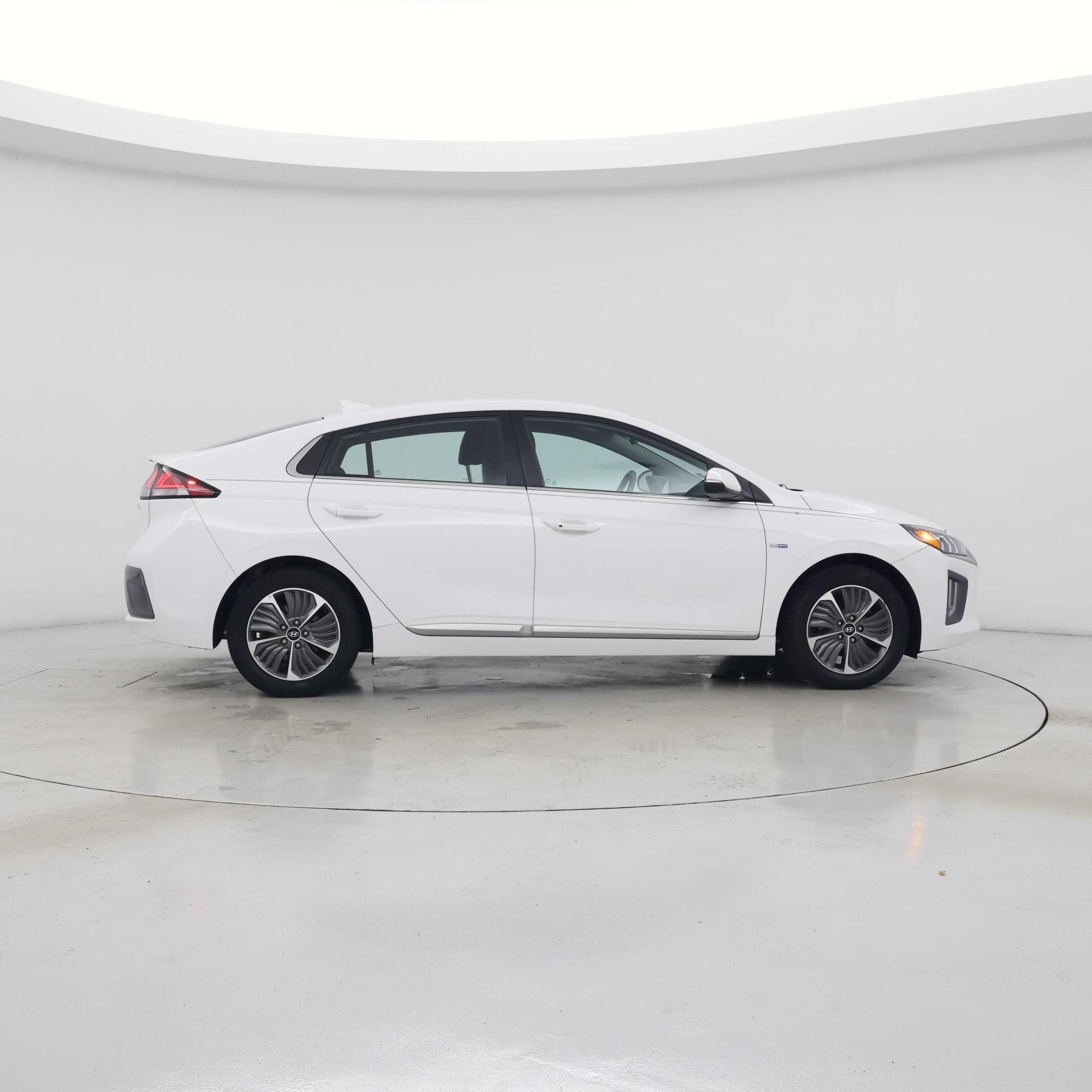 Thumbnail: 2020 Hyundai Ioniq - 7