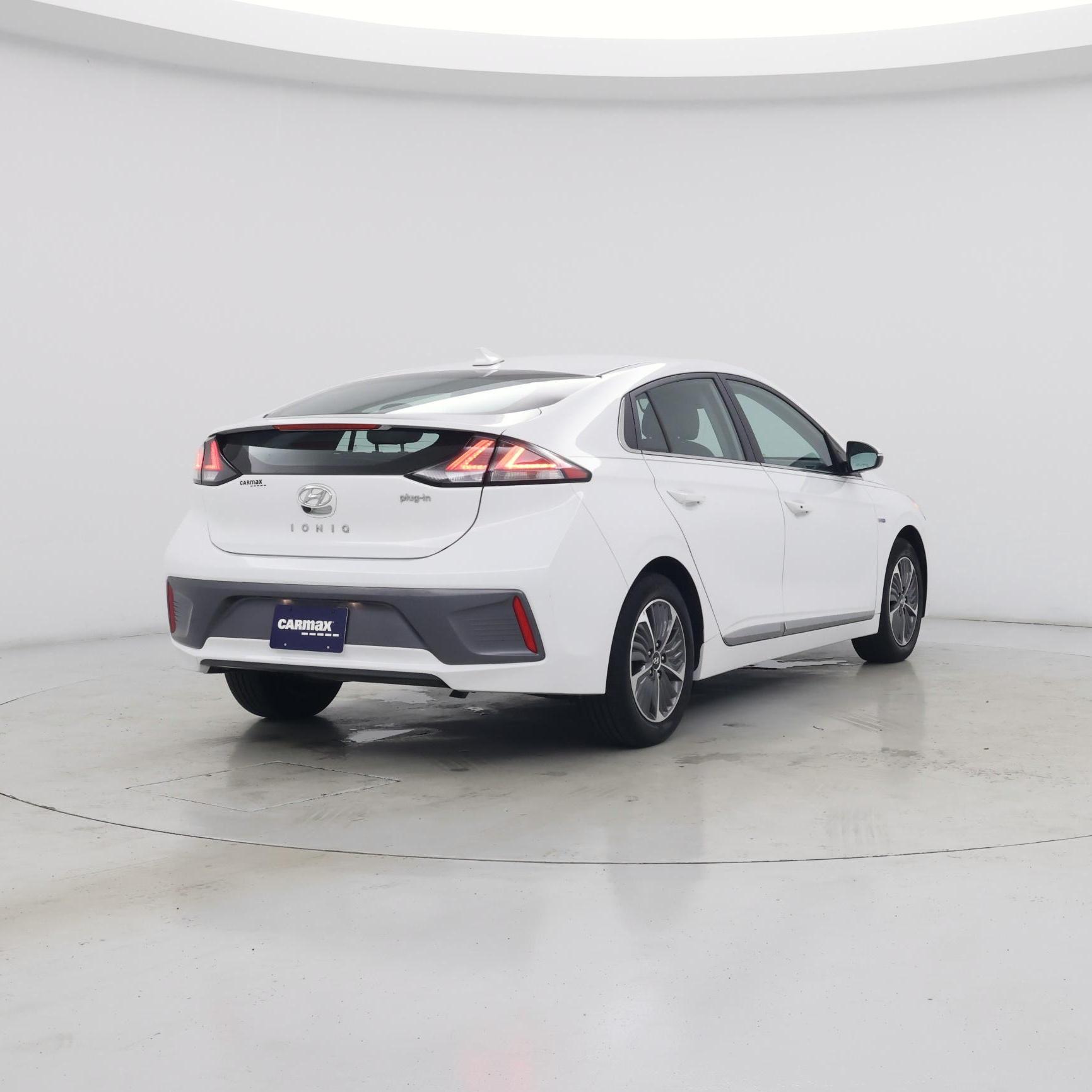 Thumbnail: 2020 Hyundai Ioniq - 8