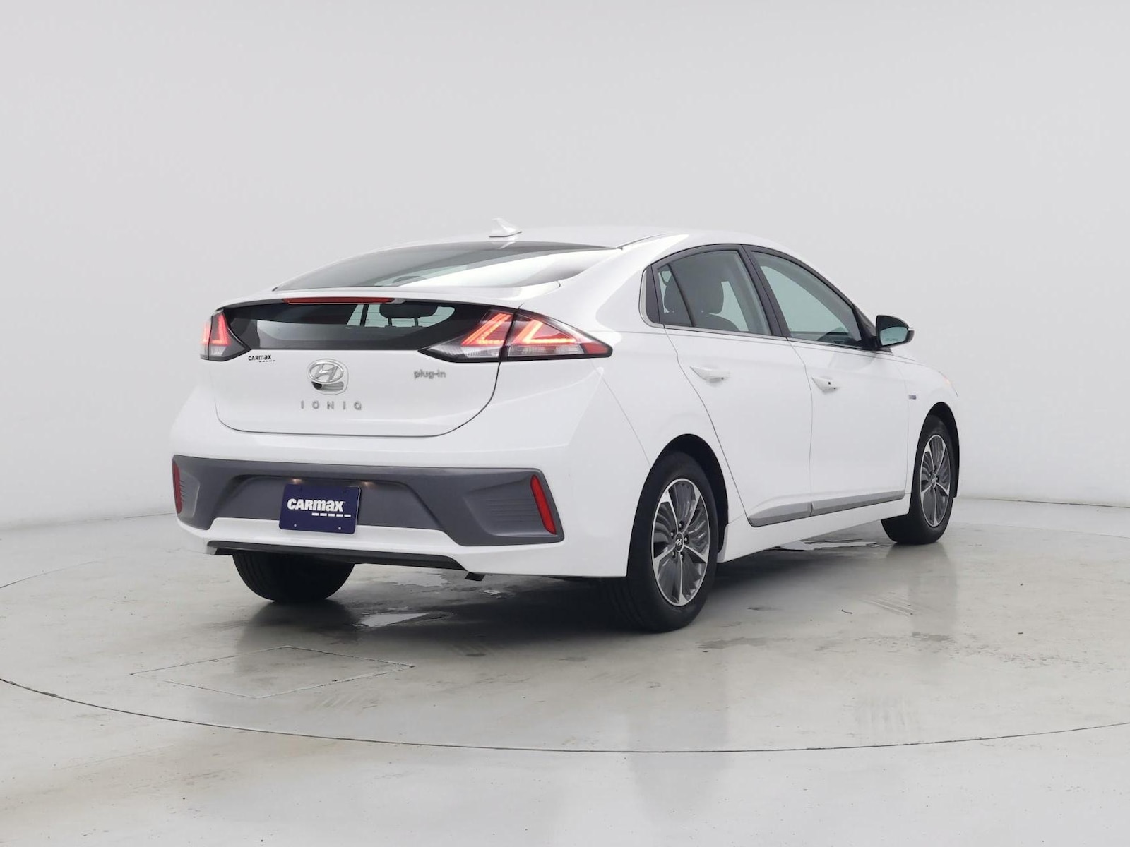 2020 Hyundai IONIQ SEL - Photo 9