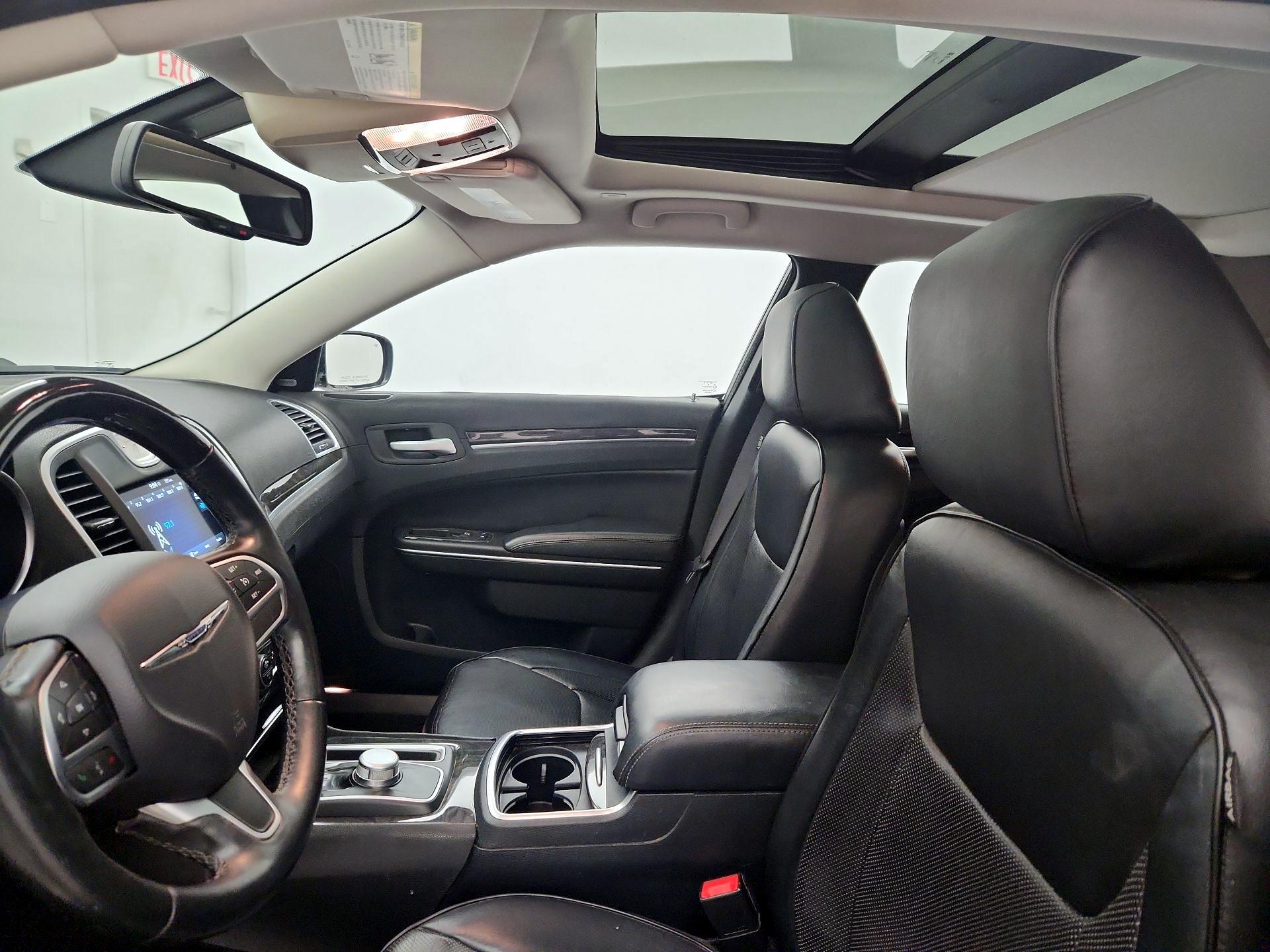 Thumbnail: 2017 Chrysler 300 - 19
