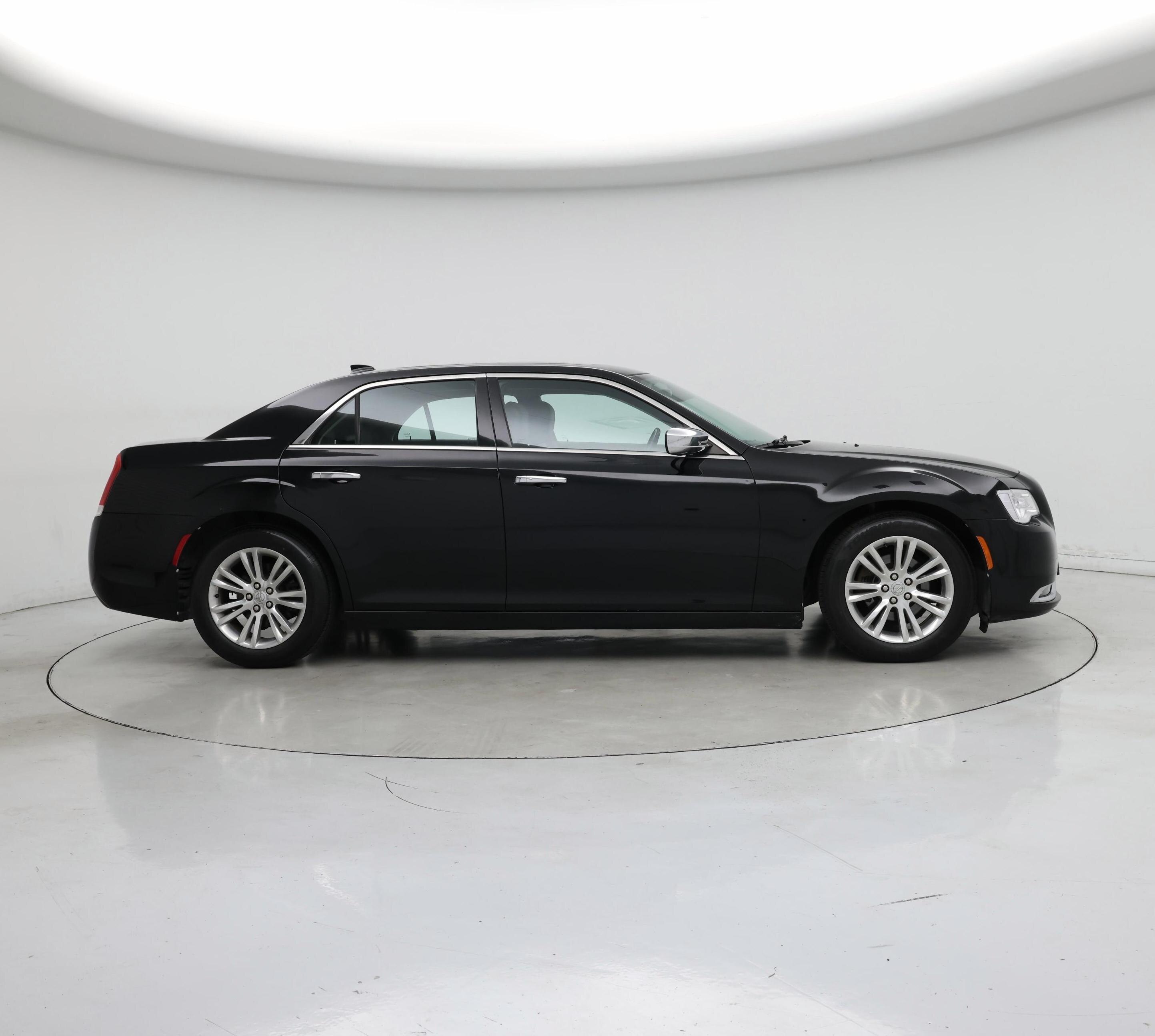 Thumbnail: 2017 Chrysler 300 - 7
