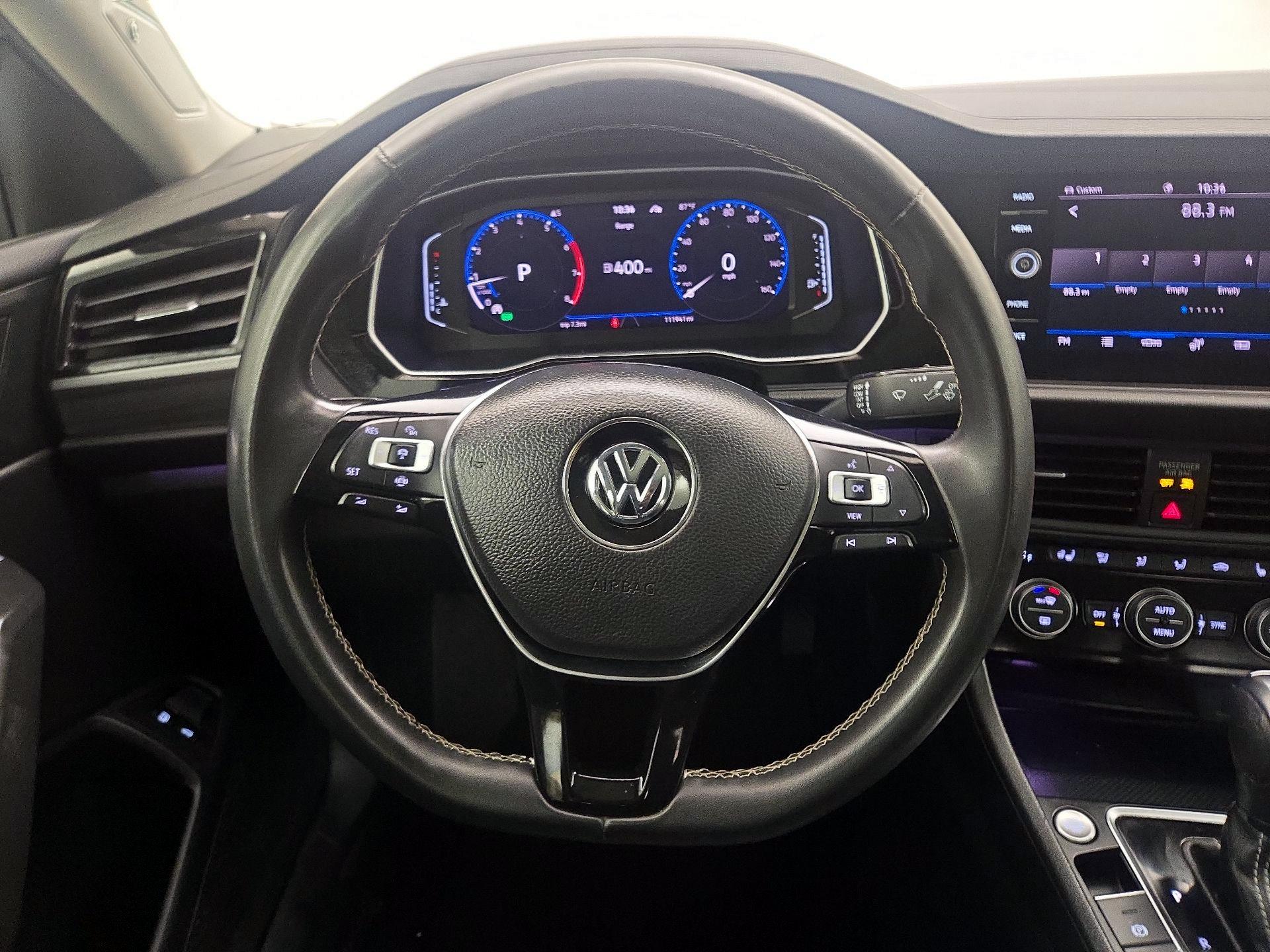 Thumbnail: 2021 Volkswagen Jetta - 10