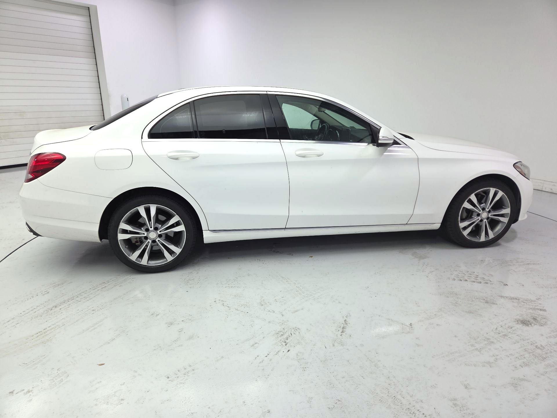 Thumbnail: 2015 Mercedes-Benz C-Class - 4
