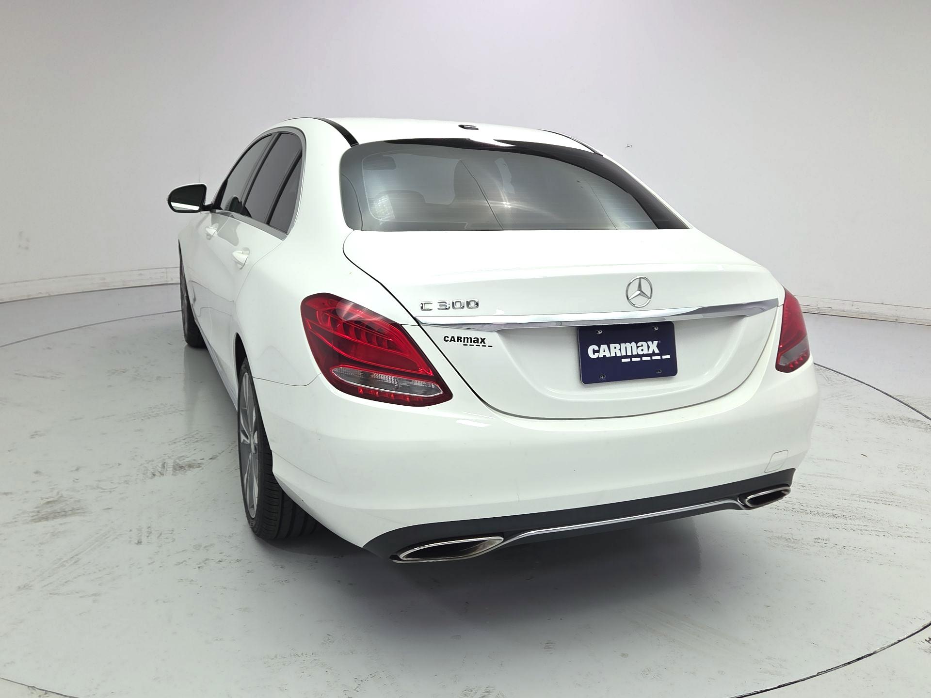 Thumbnail: 2015 Mercedes-Benz C-Class - 7
