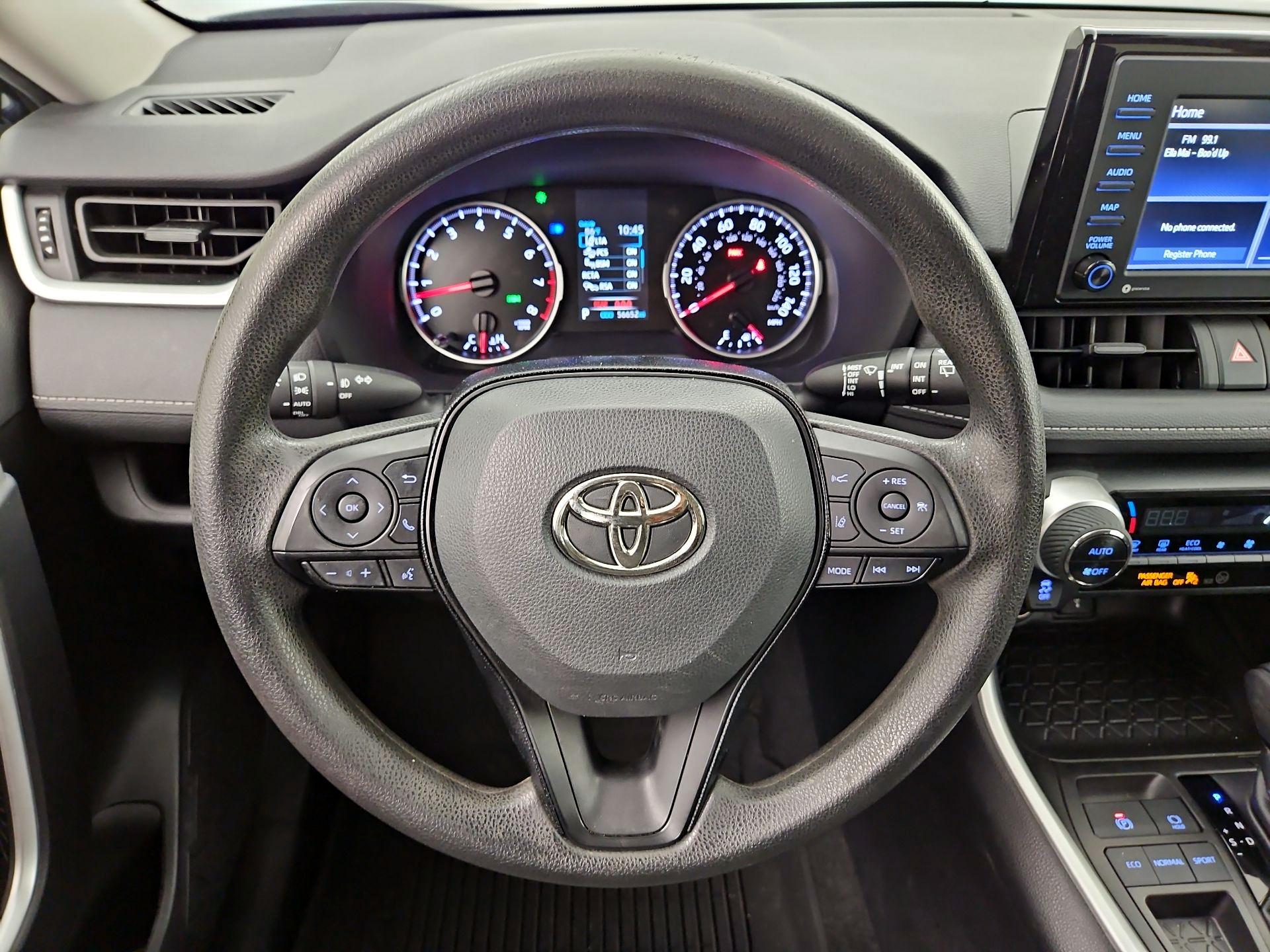Thumbnail: 2021 Toyota RAV4 - 10