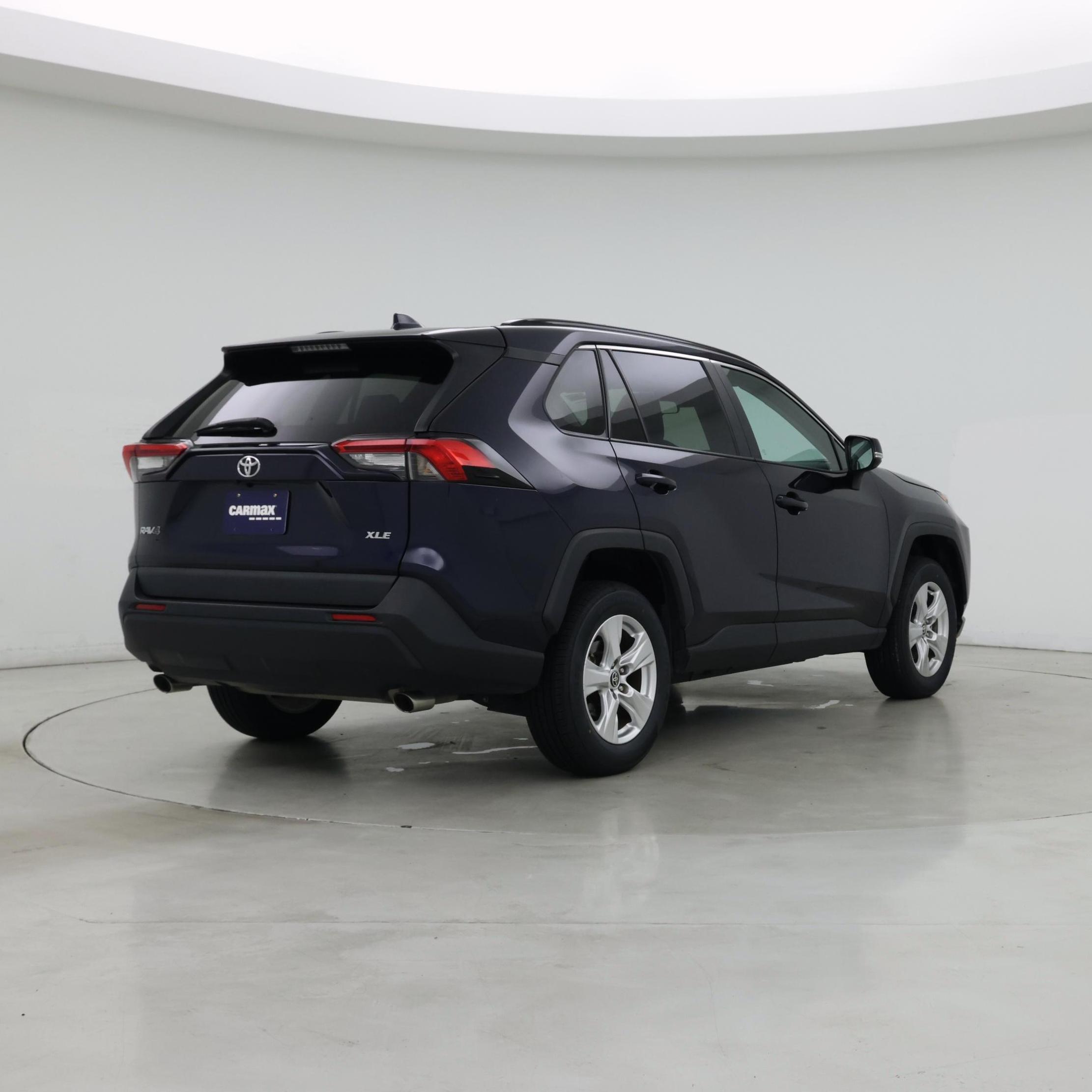 Thumbnail: 2021 Toyota RAV4 - 8