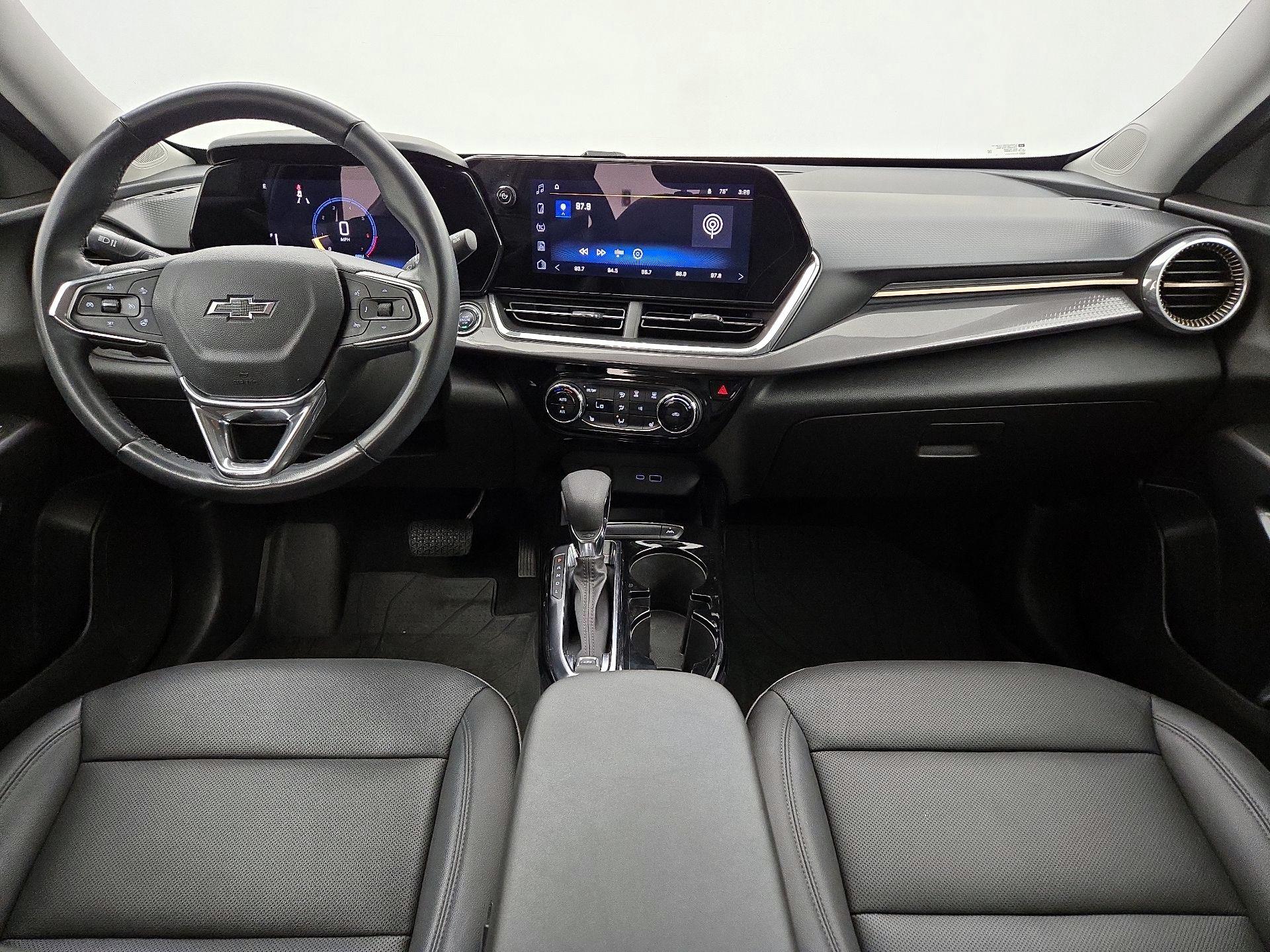 Thumbnail: 2024 Chevrolet Trax - 9