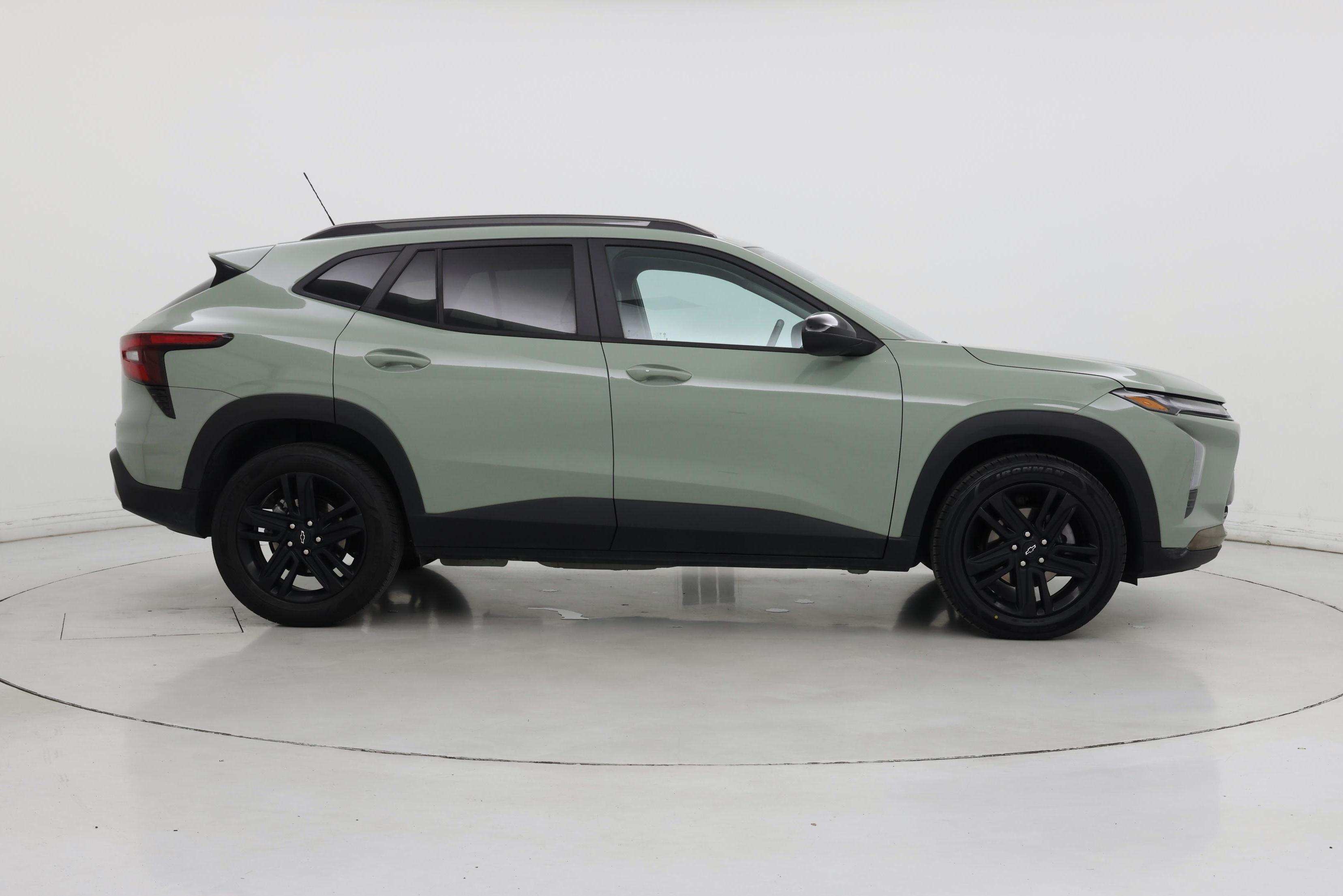Thumbnail: 2024 Chevrolet Trax - 7