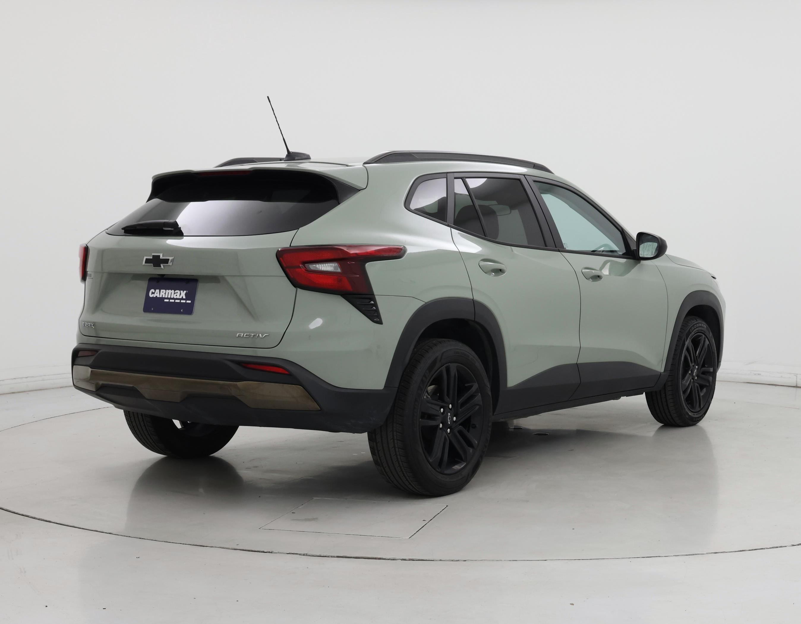 Thumbnail: 2024 Chevrolet Trax - 8