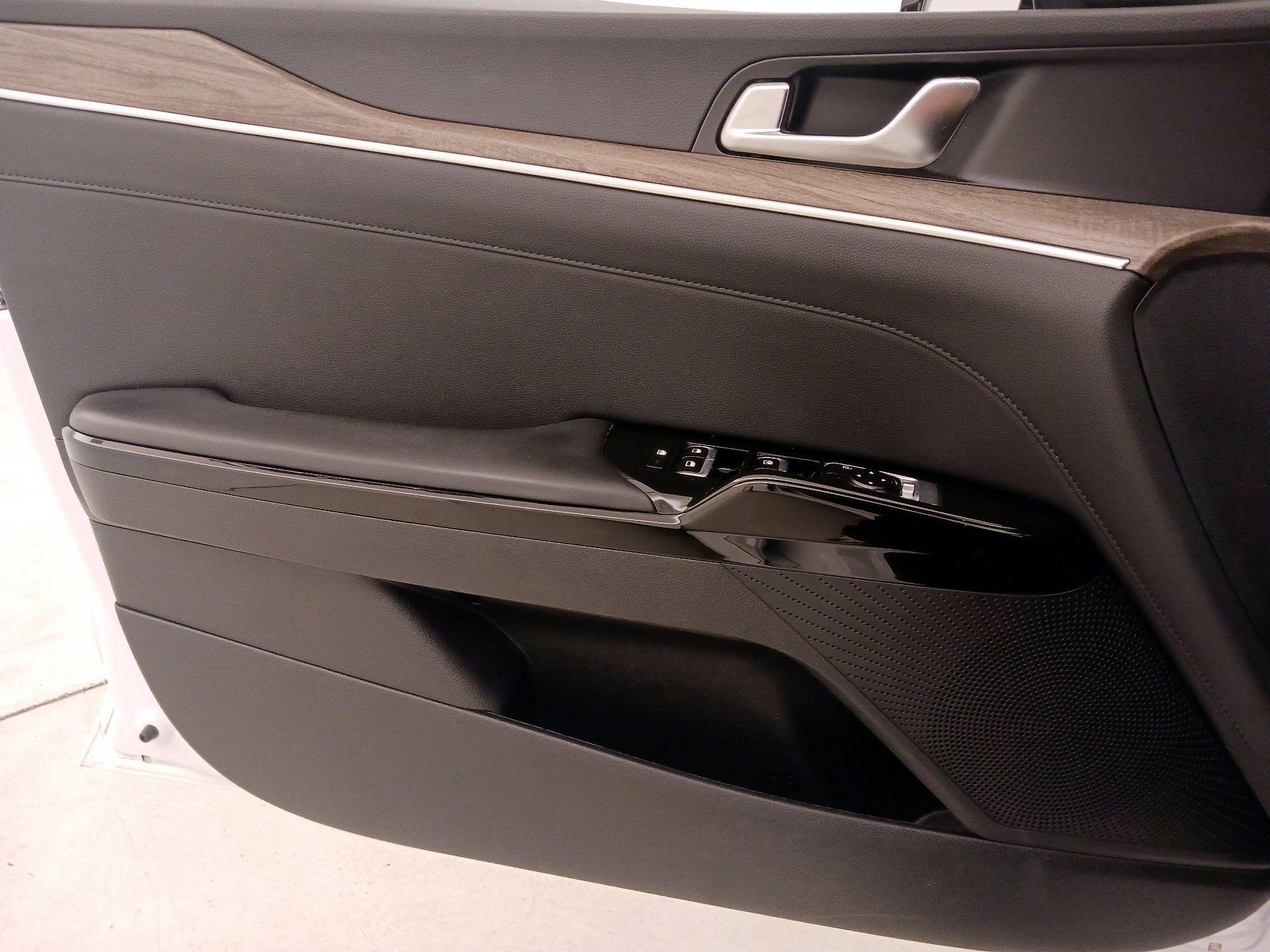 Thumbnail: 2023 Kia K5 - 12