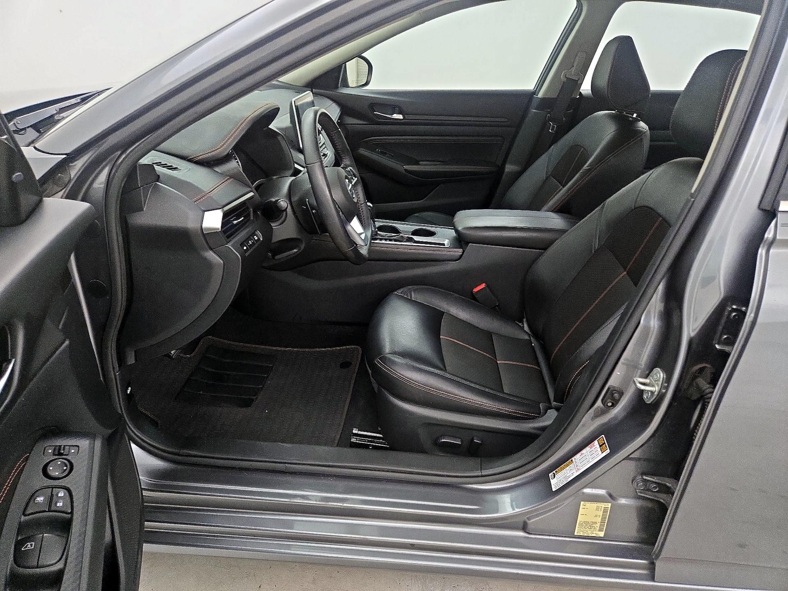 2020 Nissan Altima SR - Photo 12