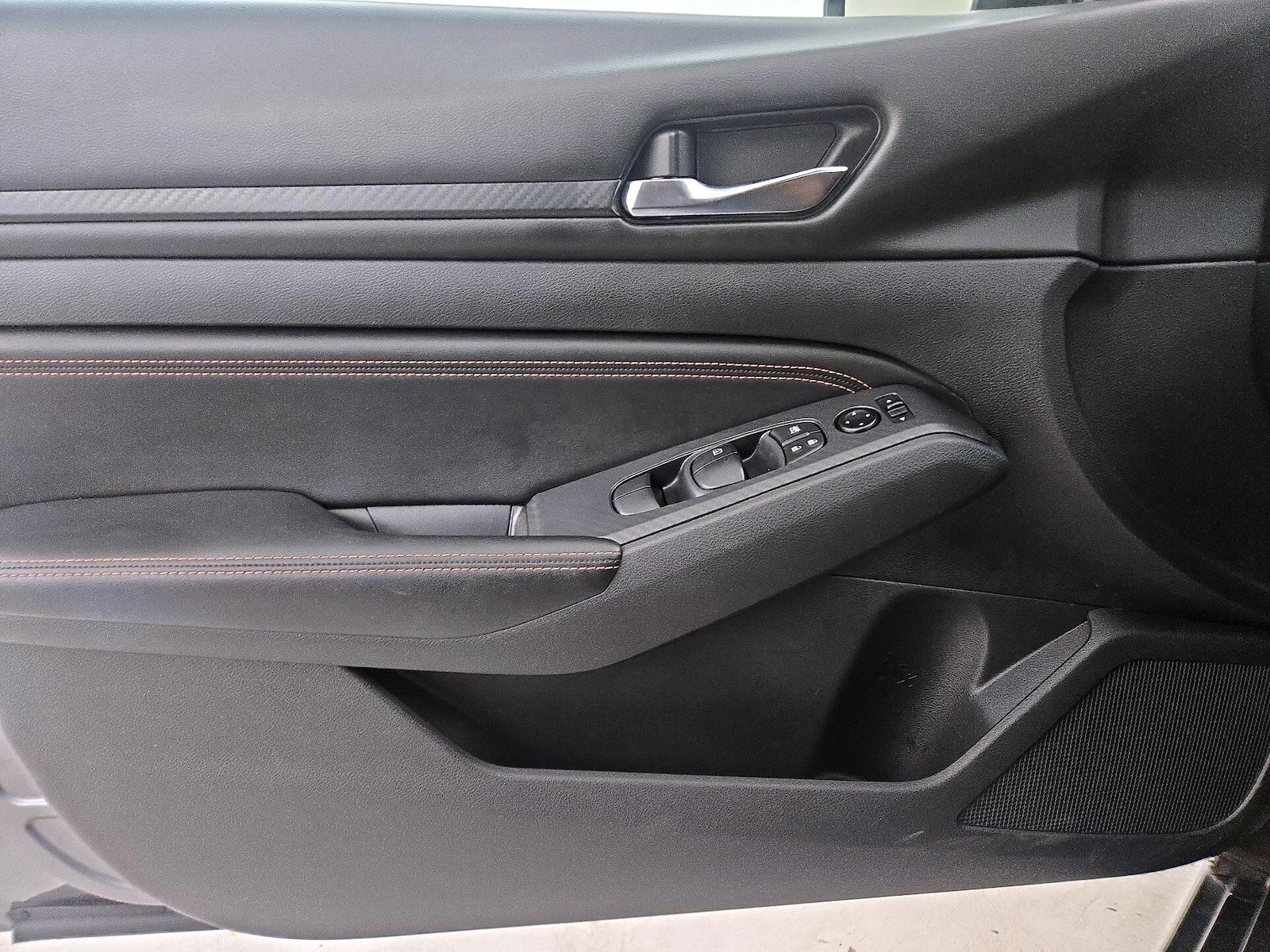 2020 Nissan Altima SR - Photo 13