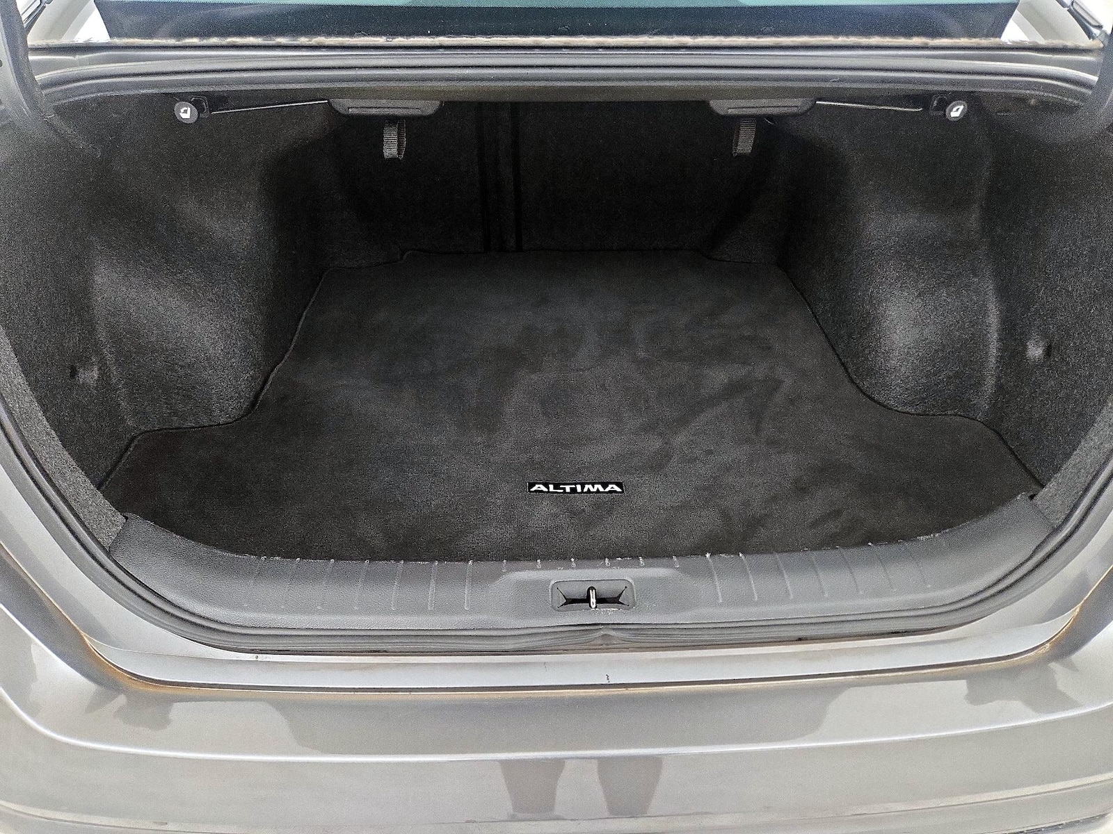 2020 Nissan Altima SR - Photo 21