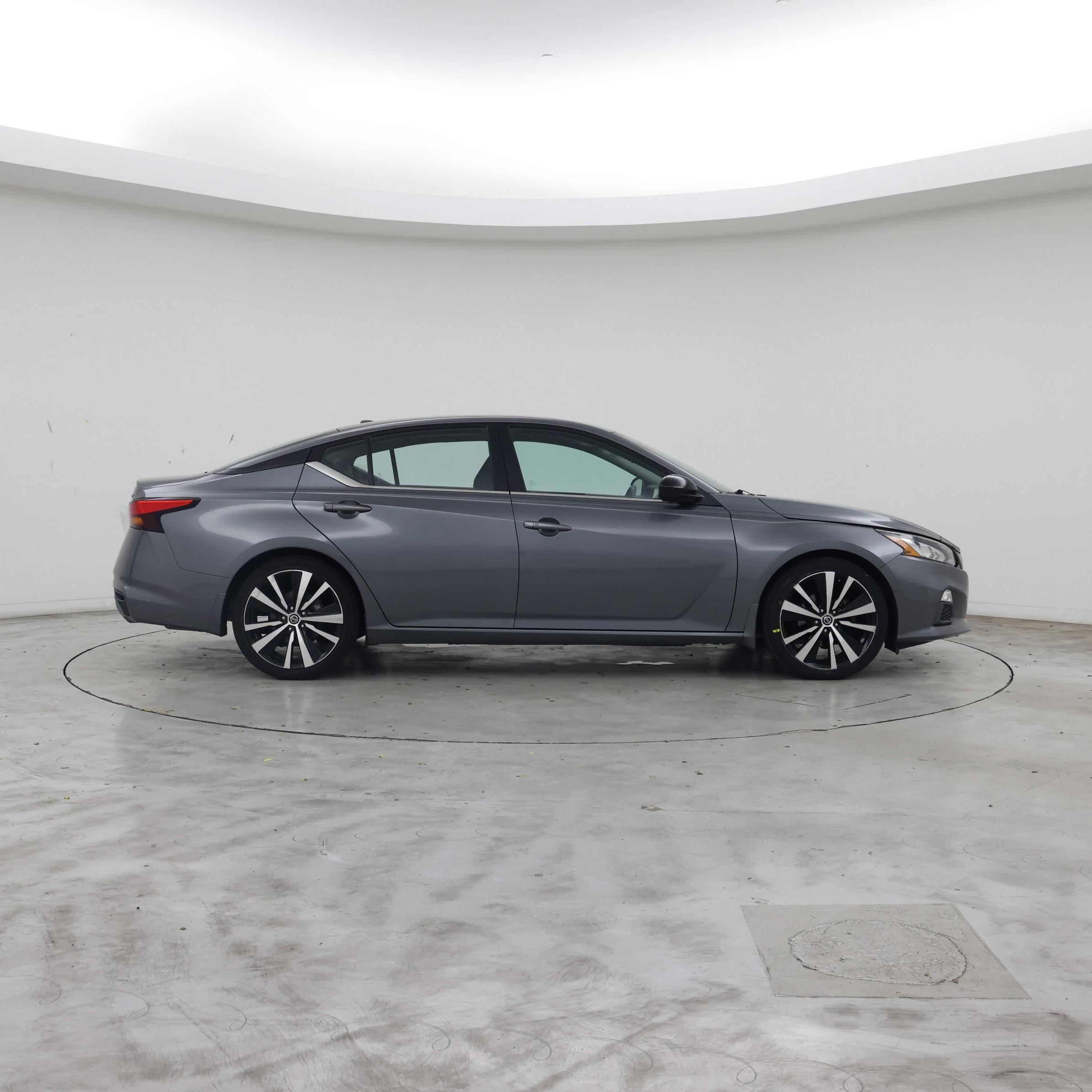 Thumbnail: 2020 Nissan Altima - 7