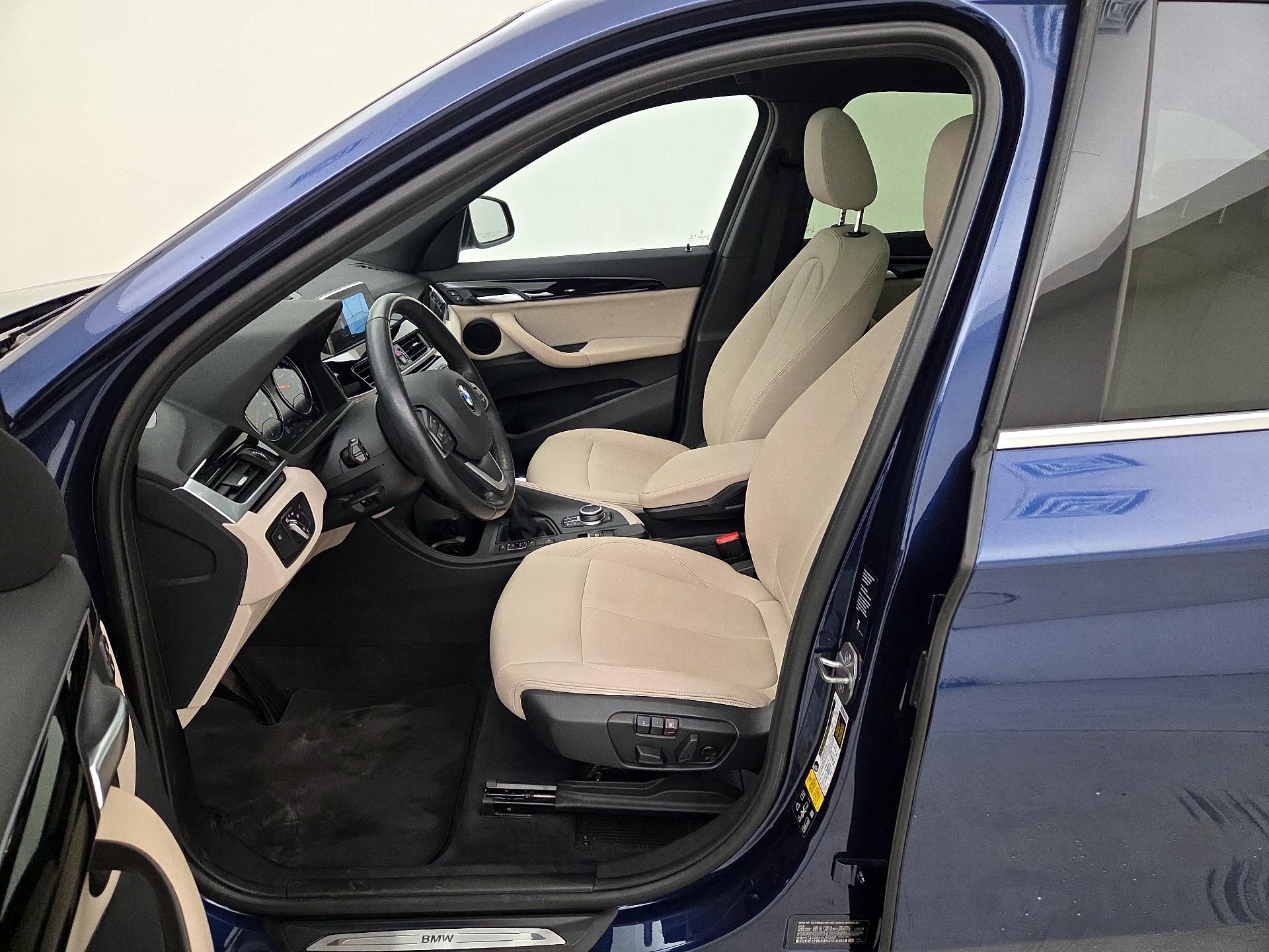 Thumbnail: 2019 BMW X1 - 11