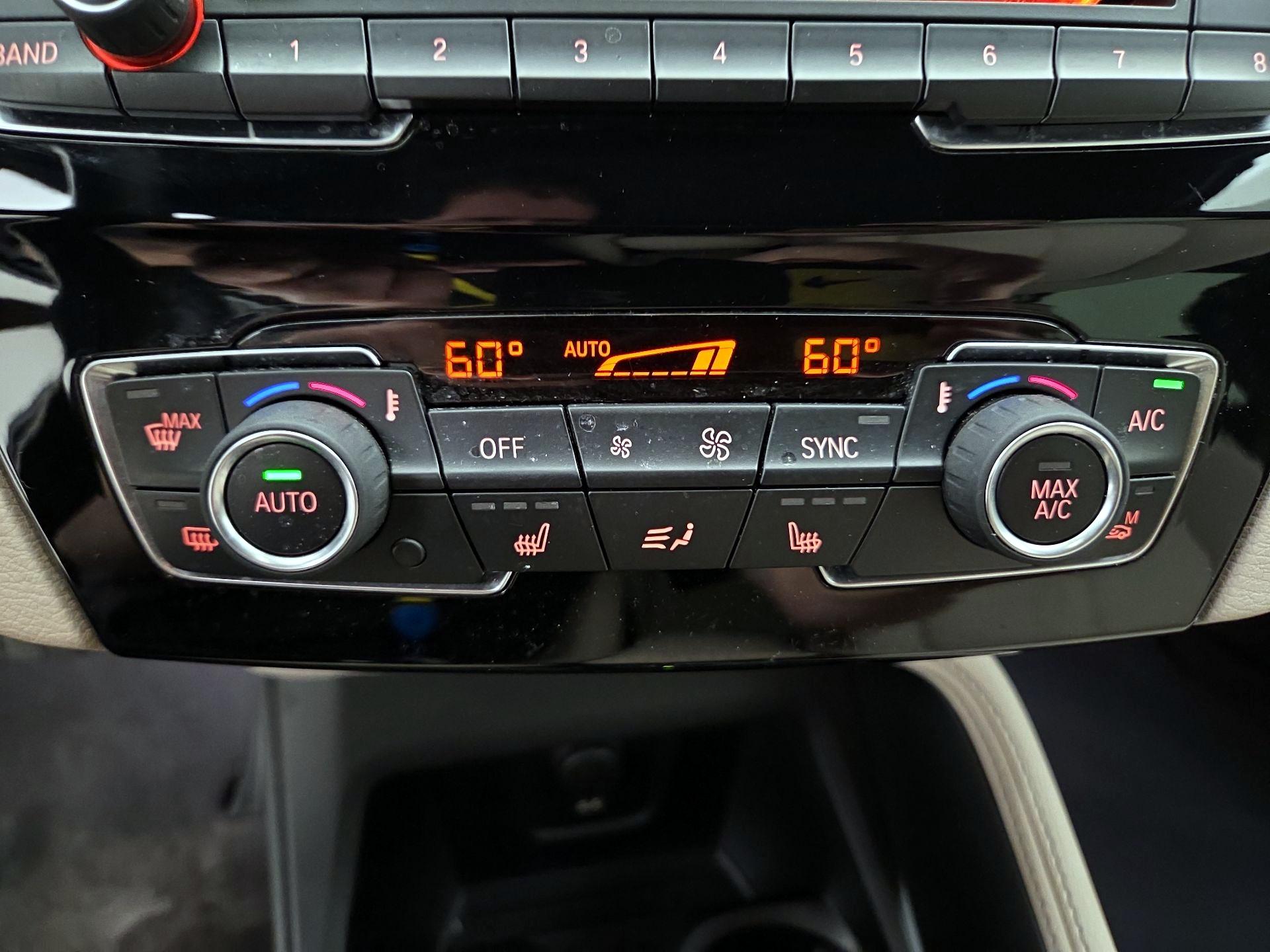 Thumbnail: 2019 BMW X1 - 16