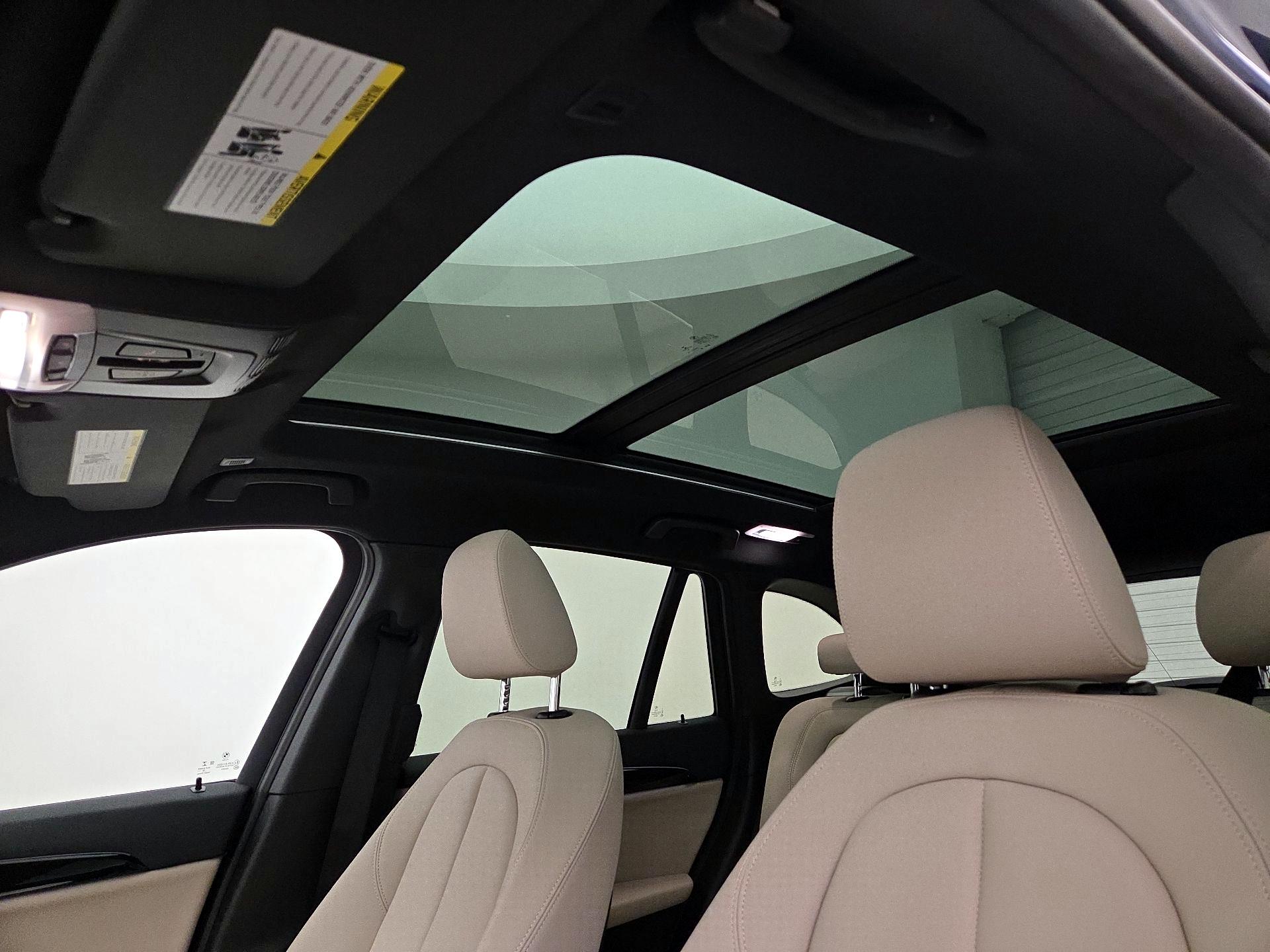 Thumbnail: 2019 BMW X1 - 19