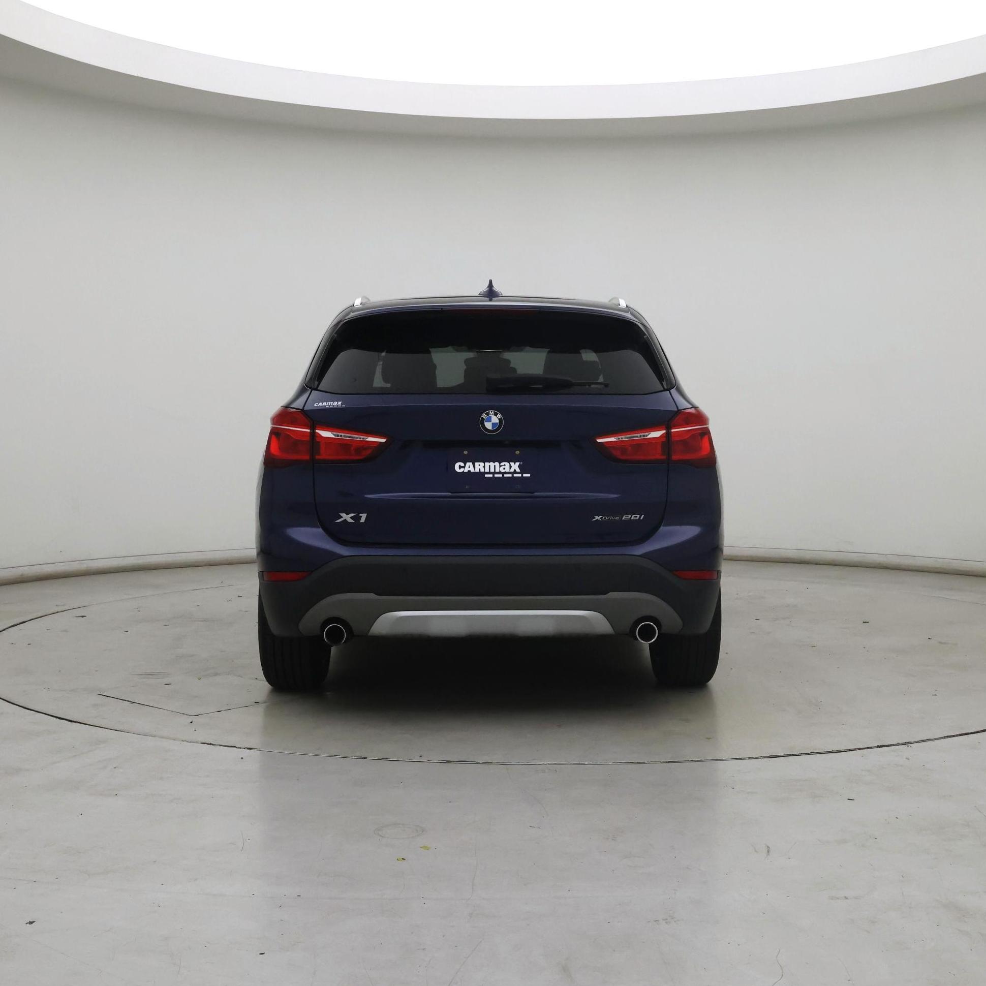 Thumbnail: 2019 BMW X1 - 6