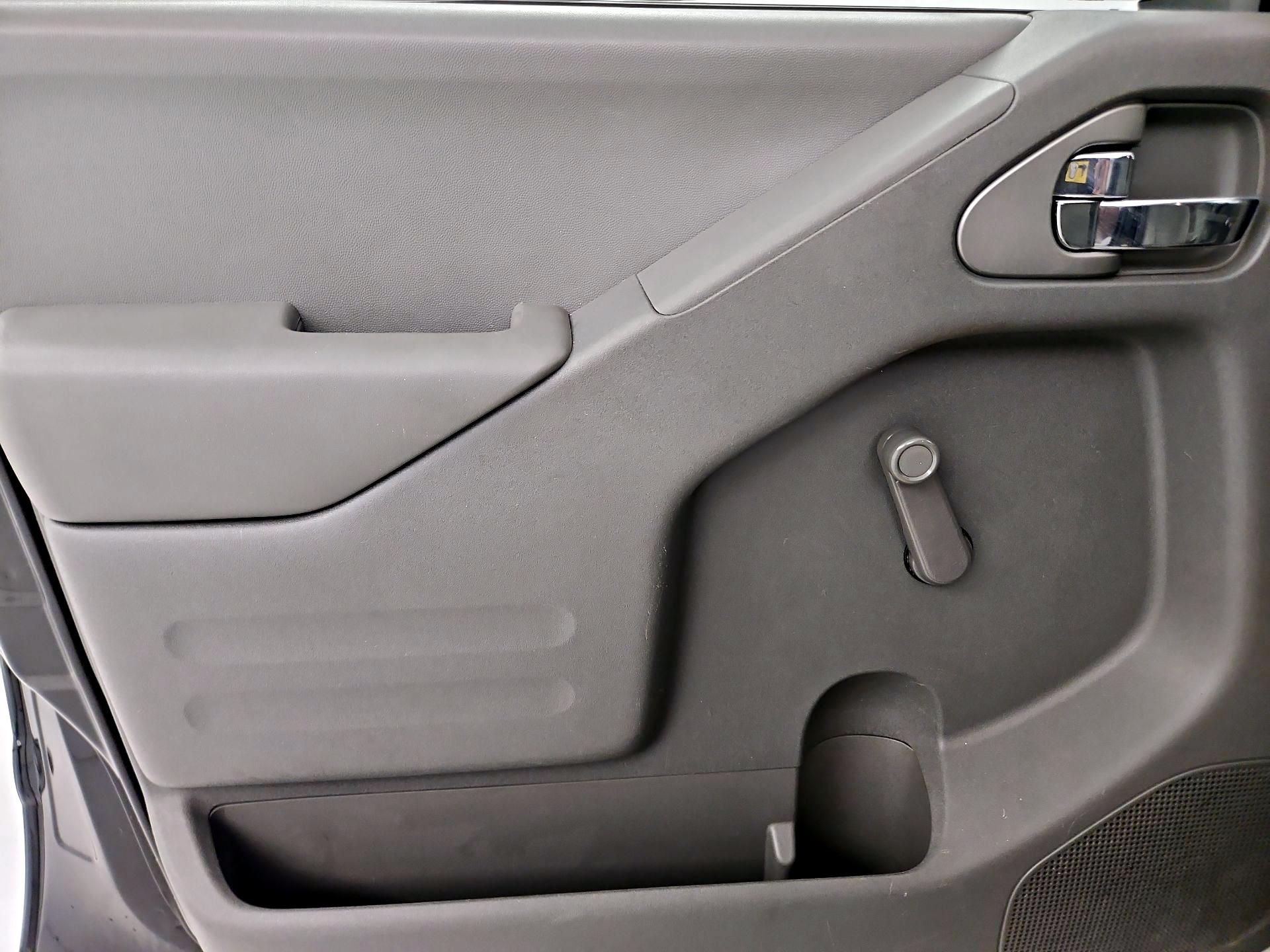 Thumbnail: 2018 Nissan Frontier - 10
