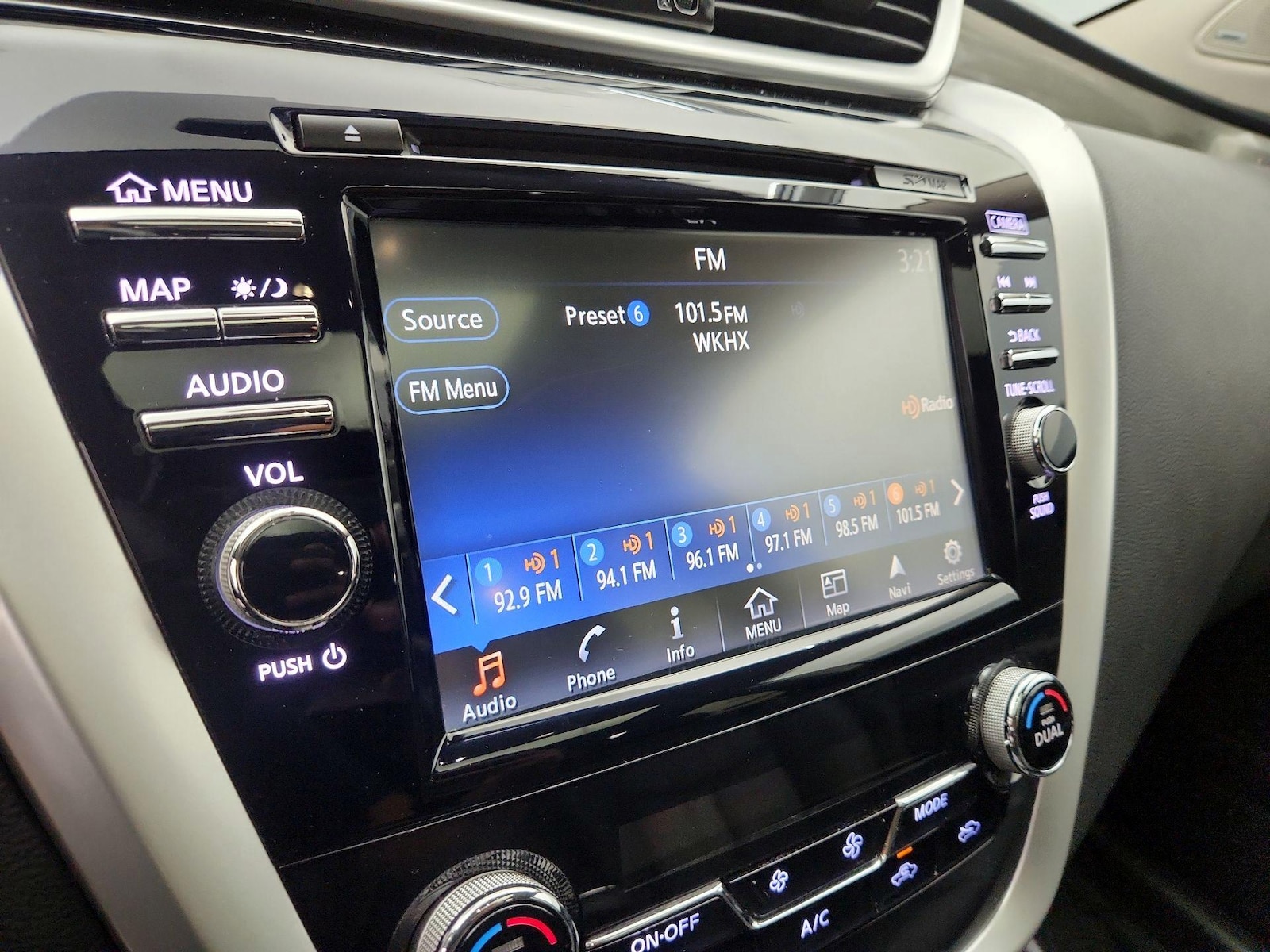 2015 Nissan Murano Platinum - Photo 17