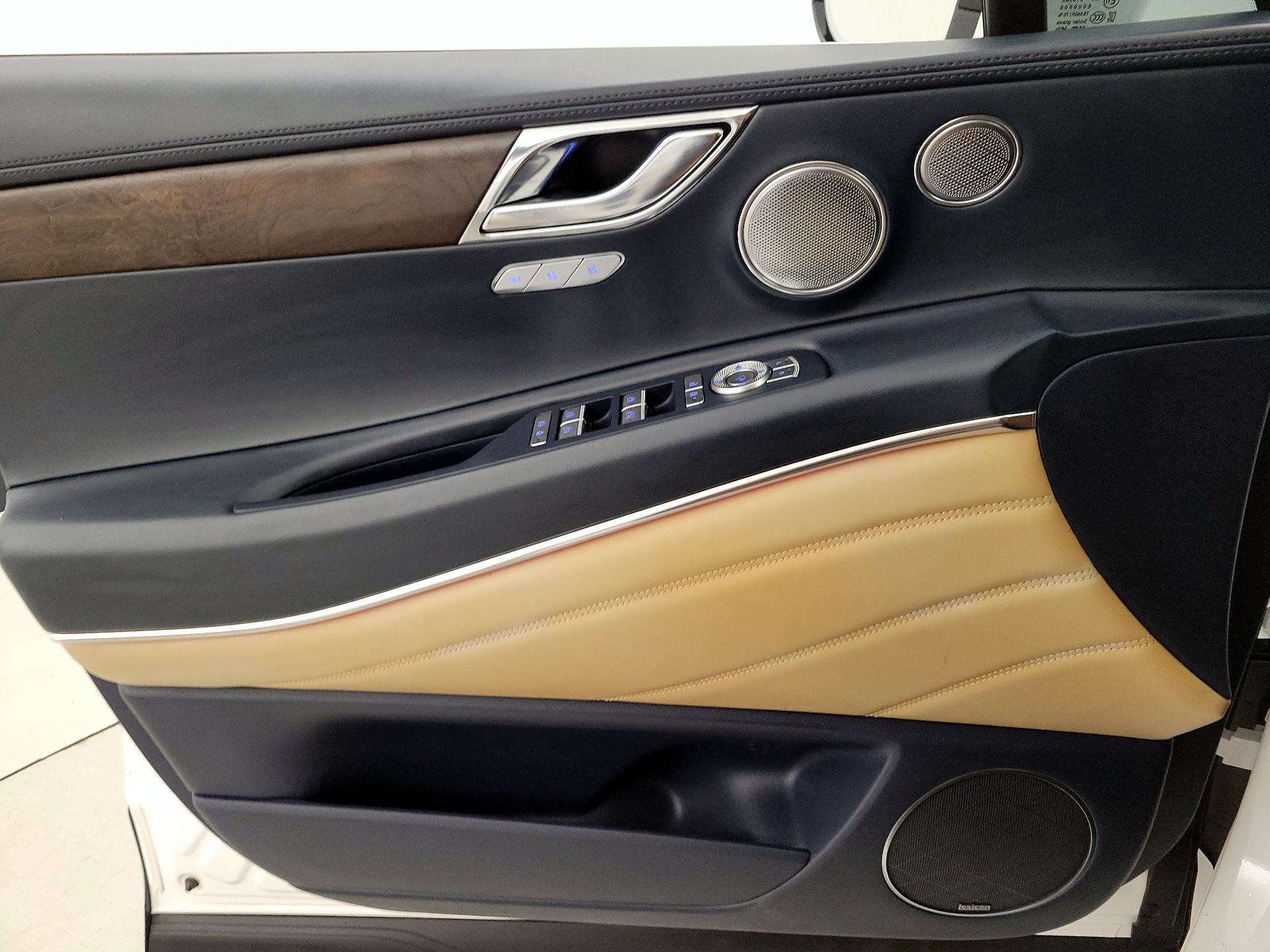Thumbnail: 2022 Genesis GV80 - 12