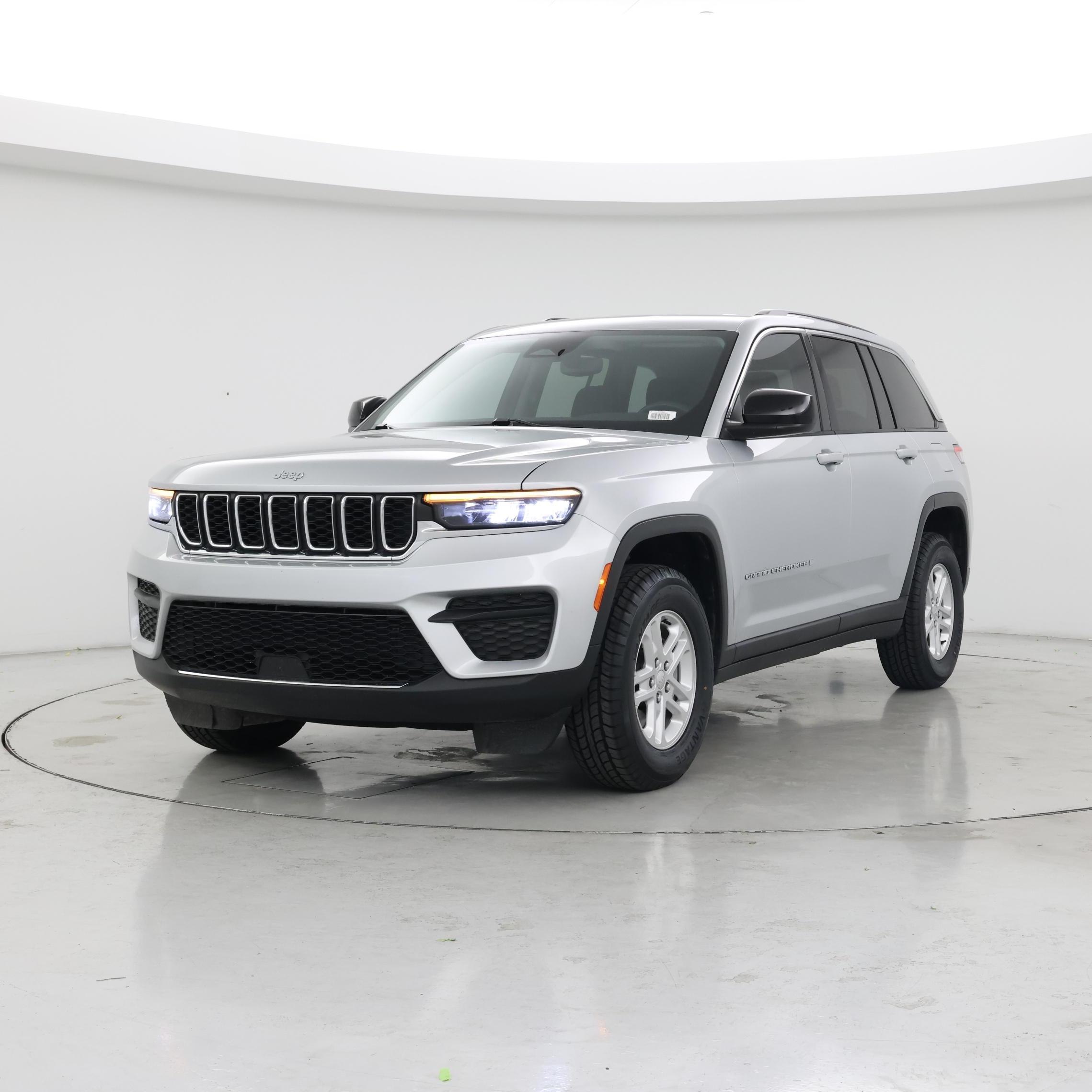 Thumbnail: 2023 Jeep Grand Cherokee - 4