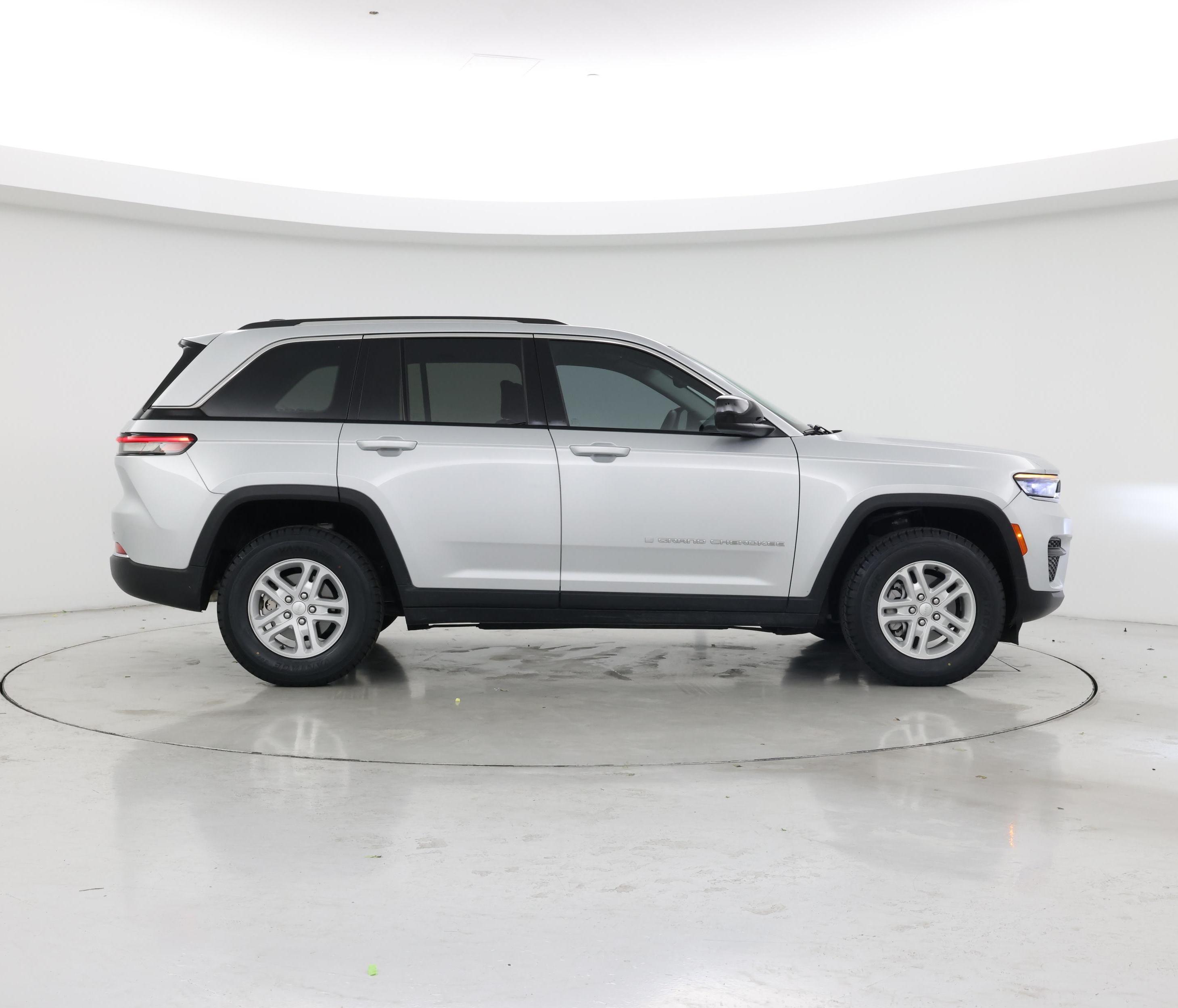 Thumbnail: 2023 Jeep Grand Cherokee - 7