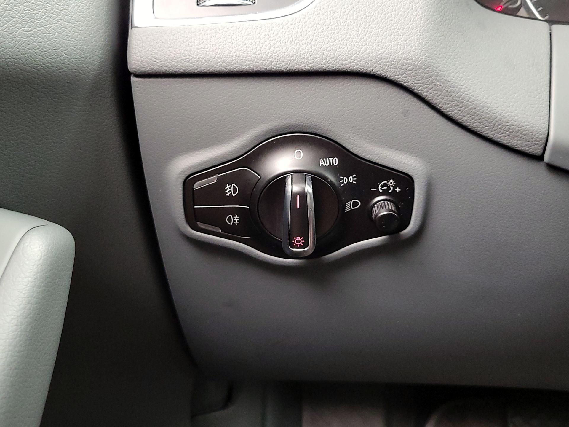 Thumbnail: 2015 Audi Q5 - 13