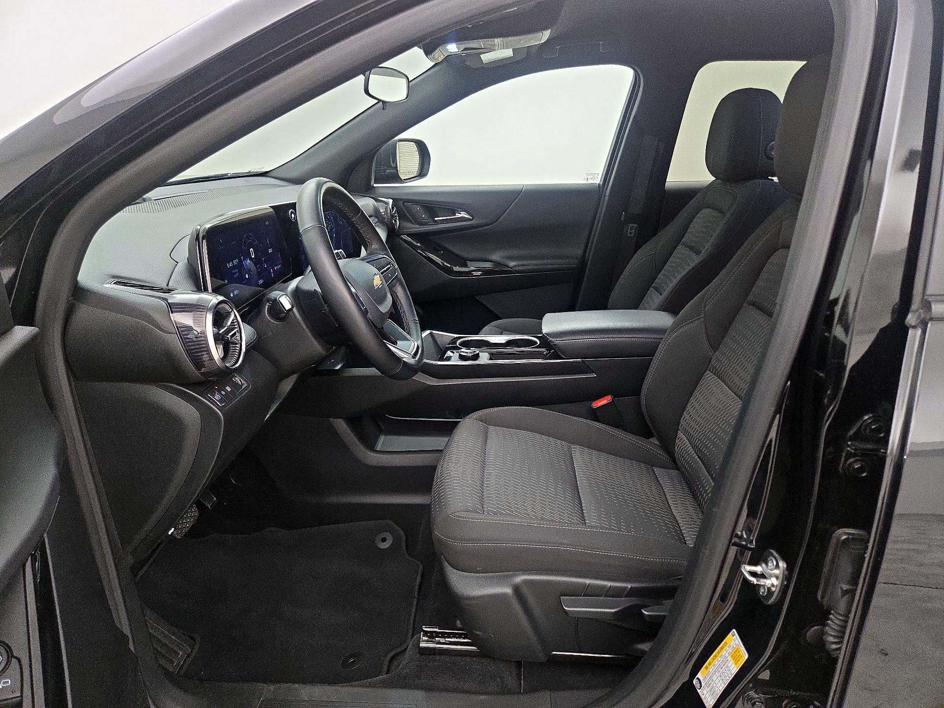Thumbnail: 2026 Chevrolet Equinox - 11