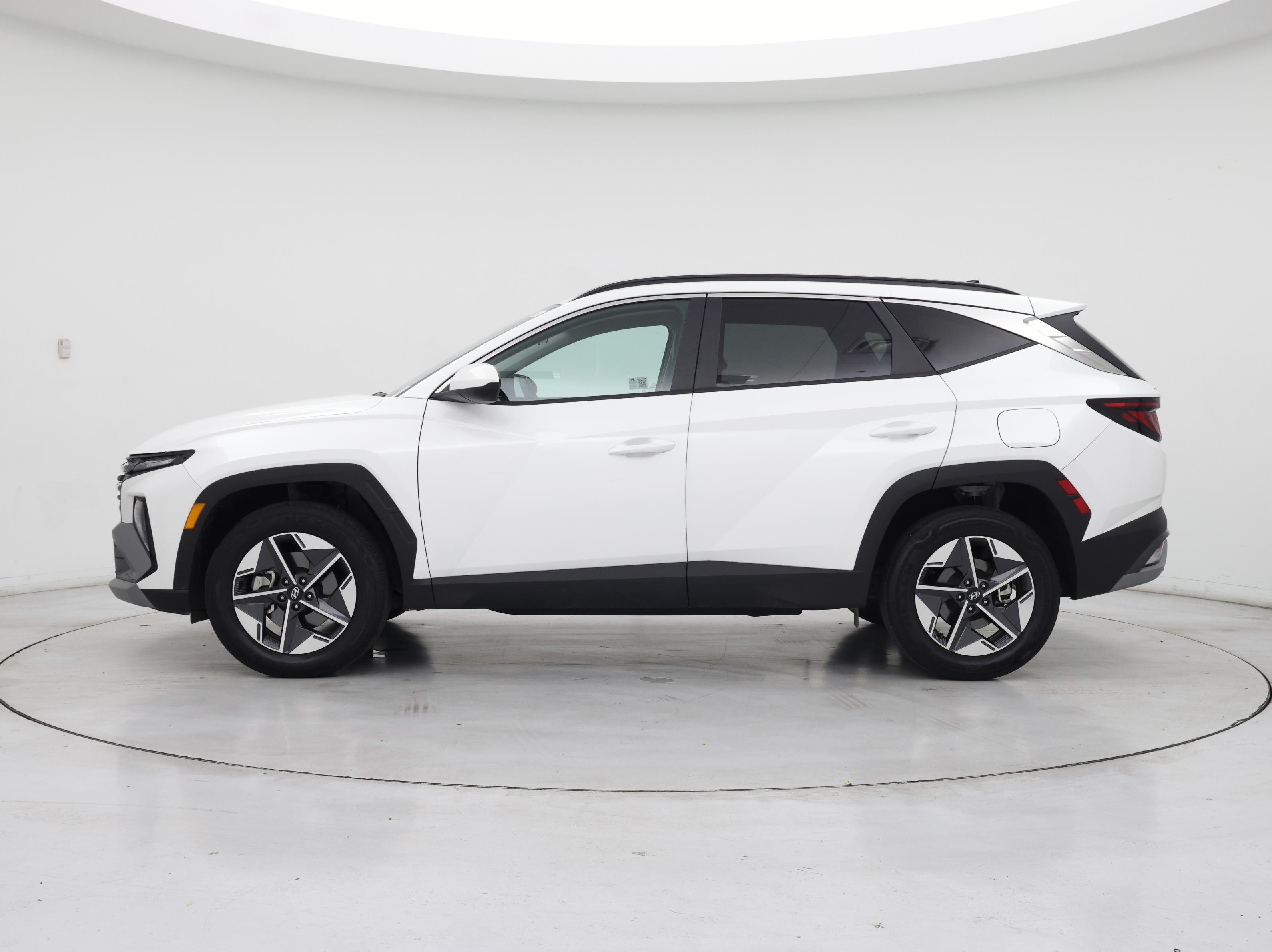 Thumbnail: 2025 Hyundai Tucson - 3