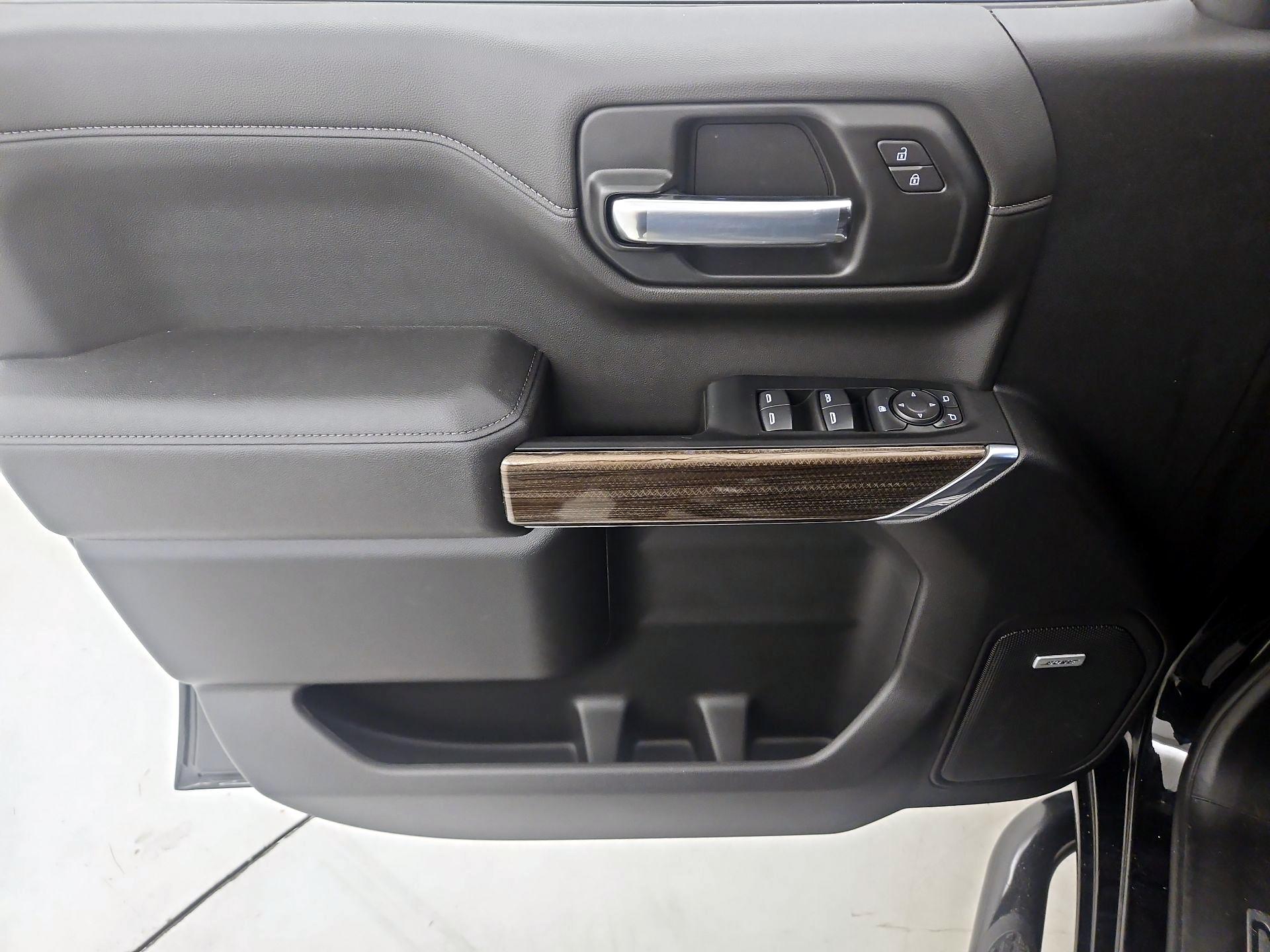 Thumbnail: 2020 Chevrolet Silverado 1500 - 12