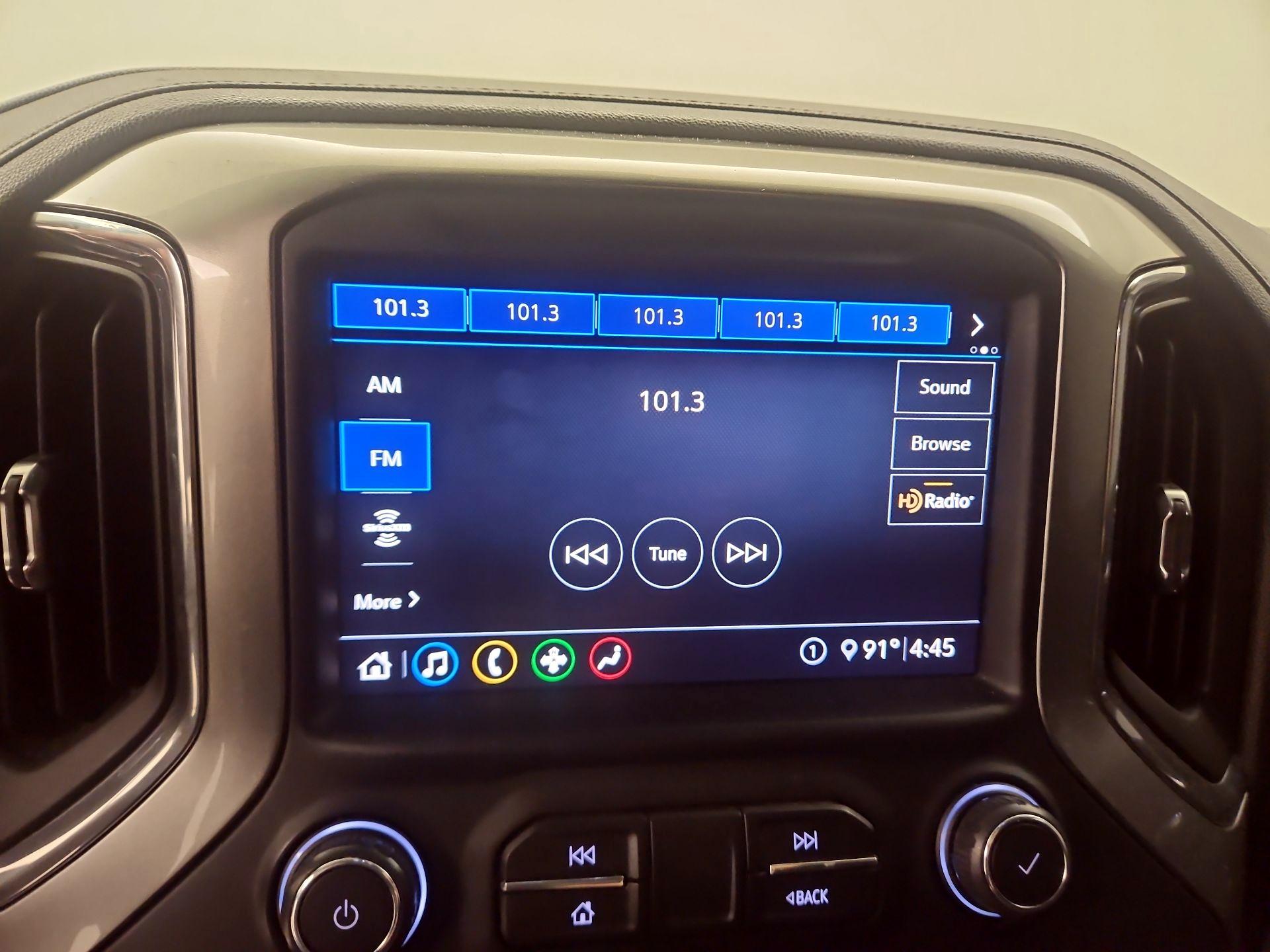 Thumbnail: 2020 Chevrolet Silverado 1500 - 15