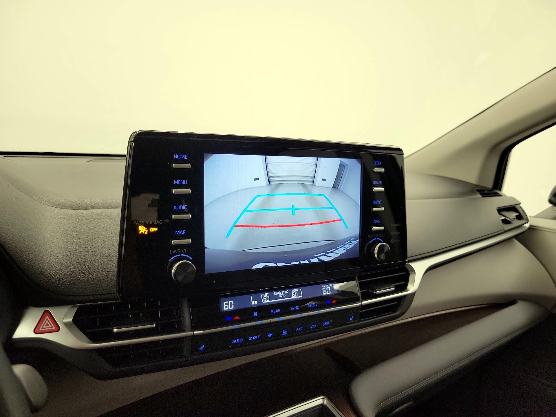 Thumbnail: 2024 Toyota Sienna - 14