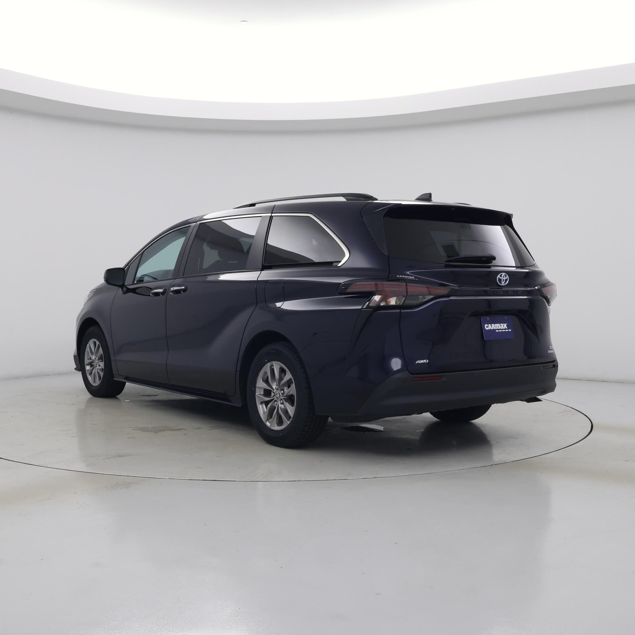 Thumbnail: 2024 Toyota Sienna - 2