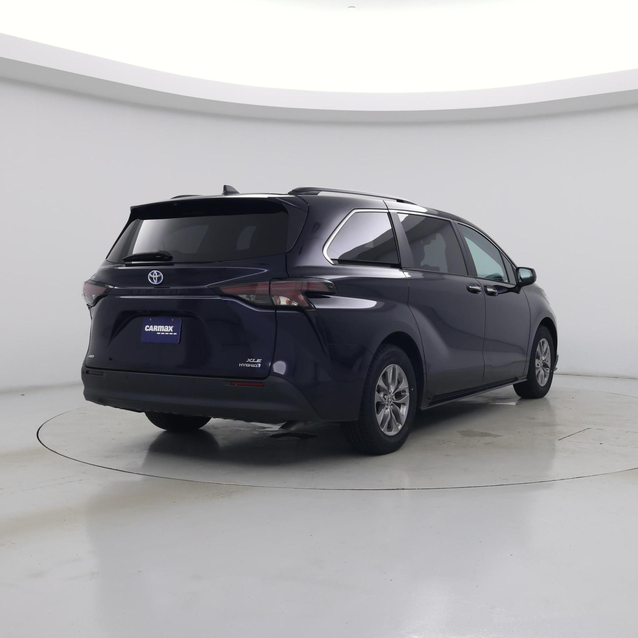 Thumbnail: 2024 Toyota Sienna - 8