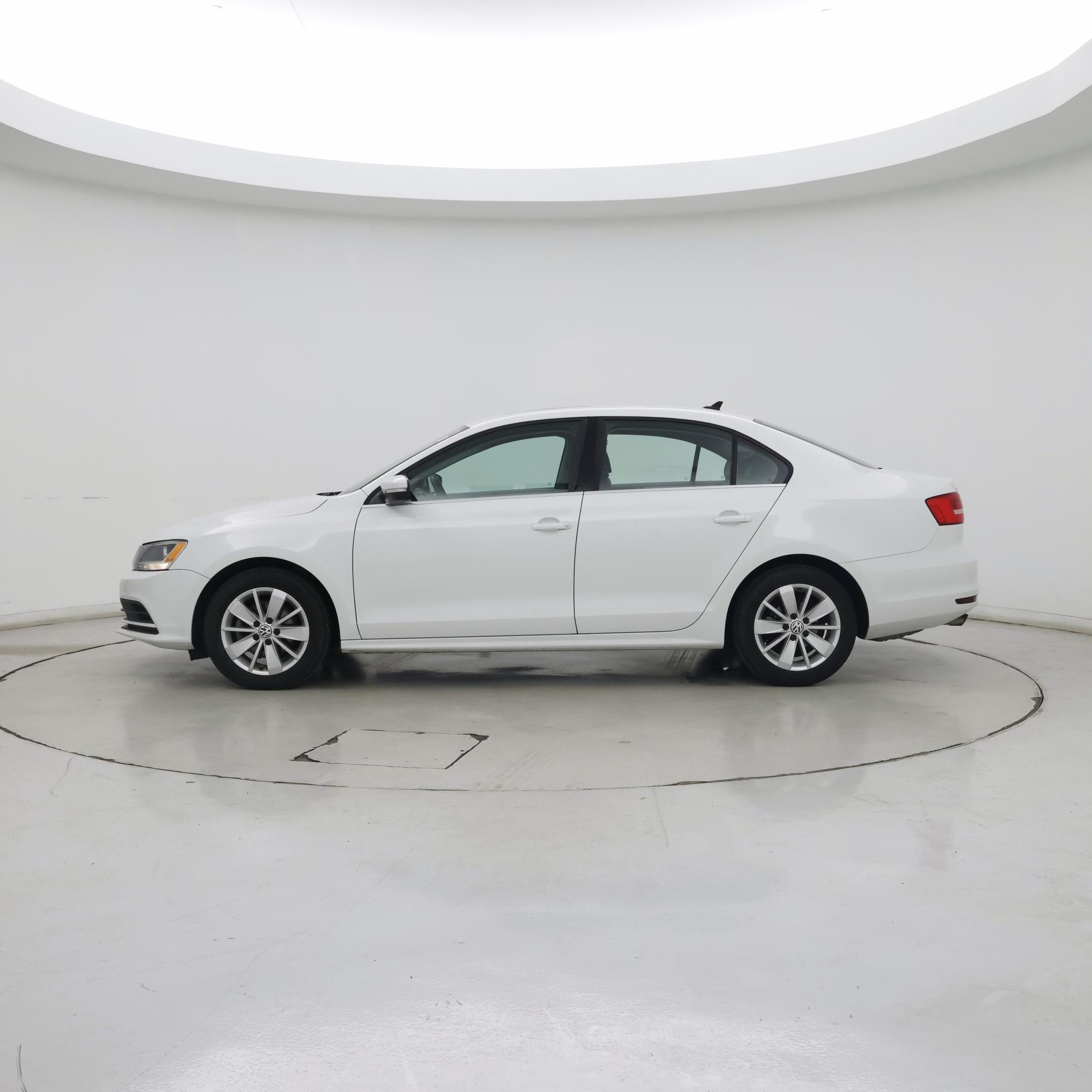 Thumbnail: 2015 Volkswagen Jetta - 3