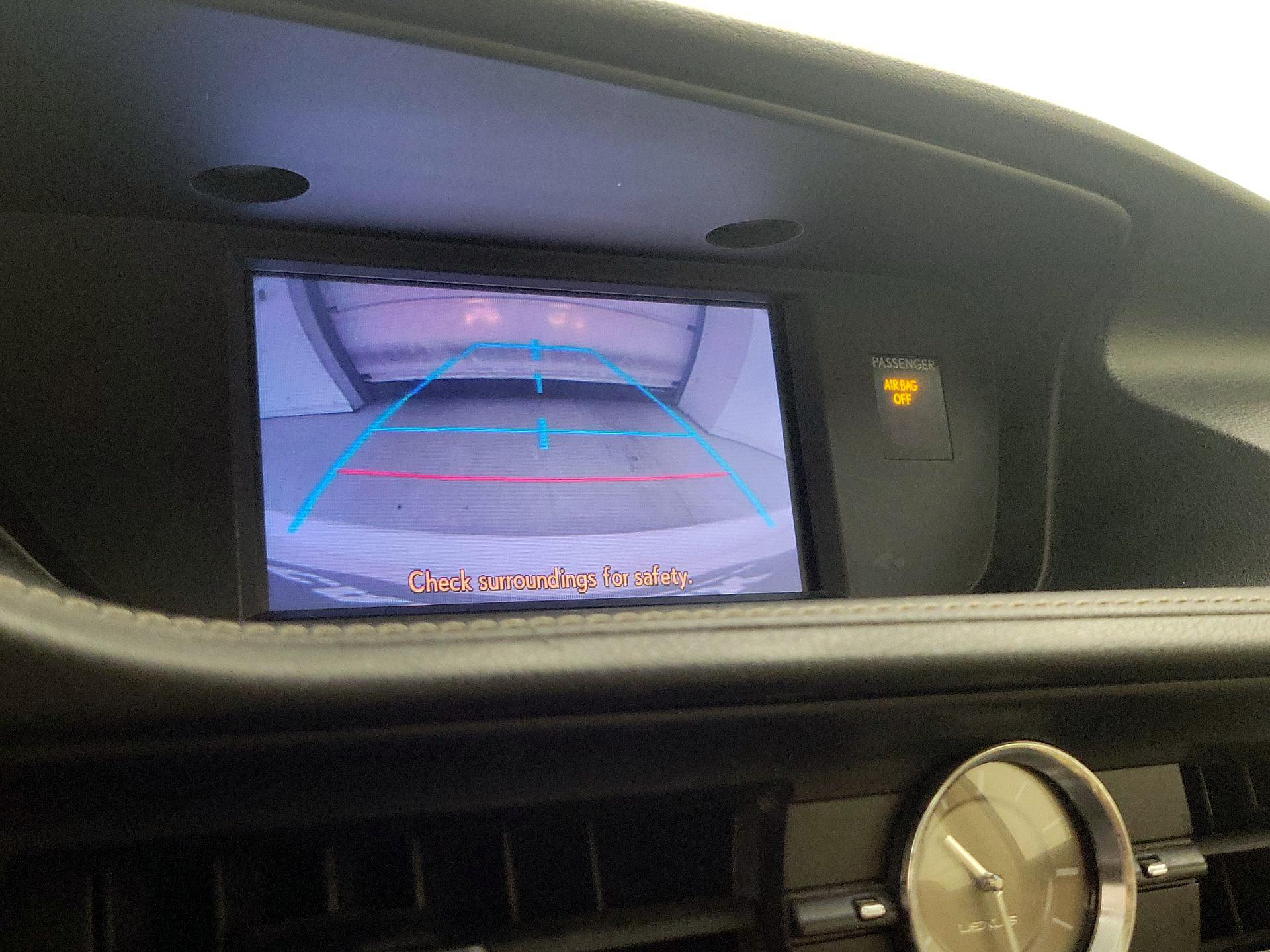 Thumbnail: 2014 Lexus ES - 14