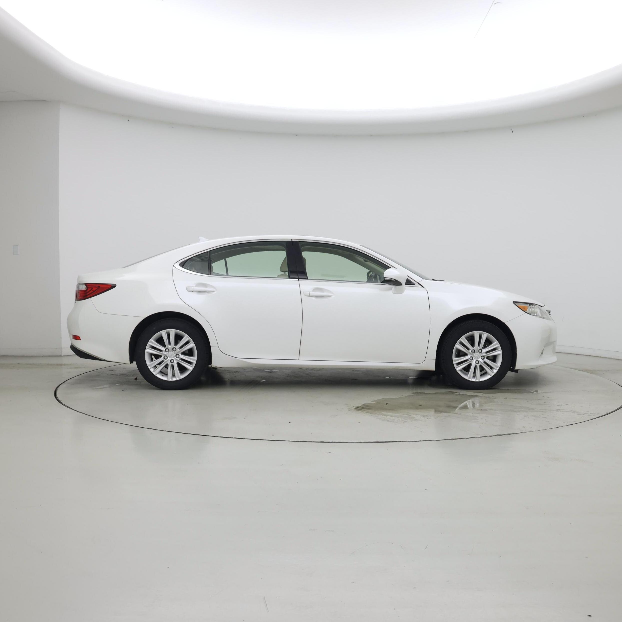 Thumbnail: 2014 Lexus ES - 7