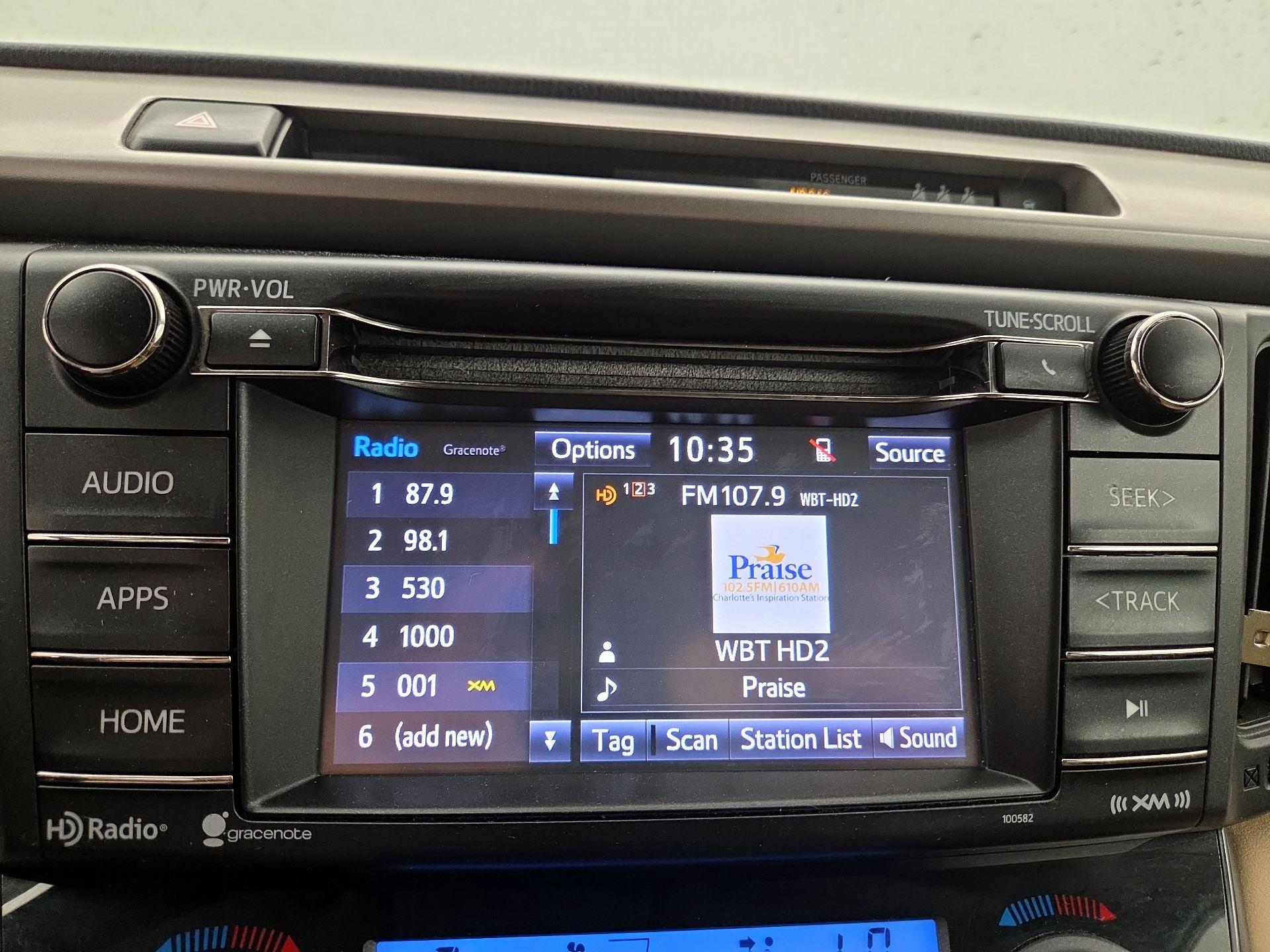Thumbnail: 2018 Toyota RAV4 - 15