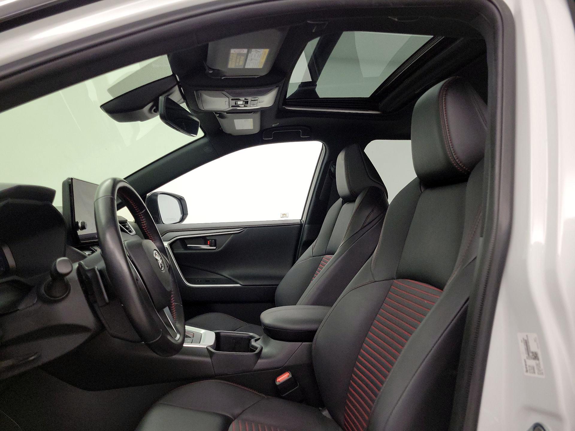 Thumbnail: 2023 Toyota RAV4 - 18