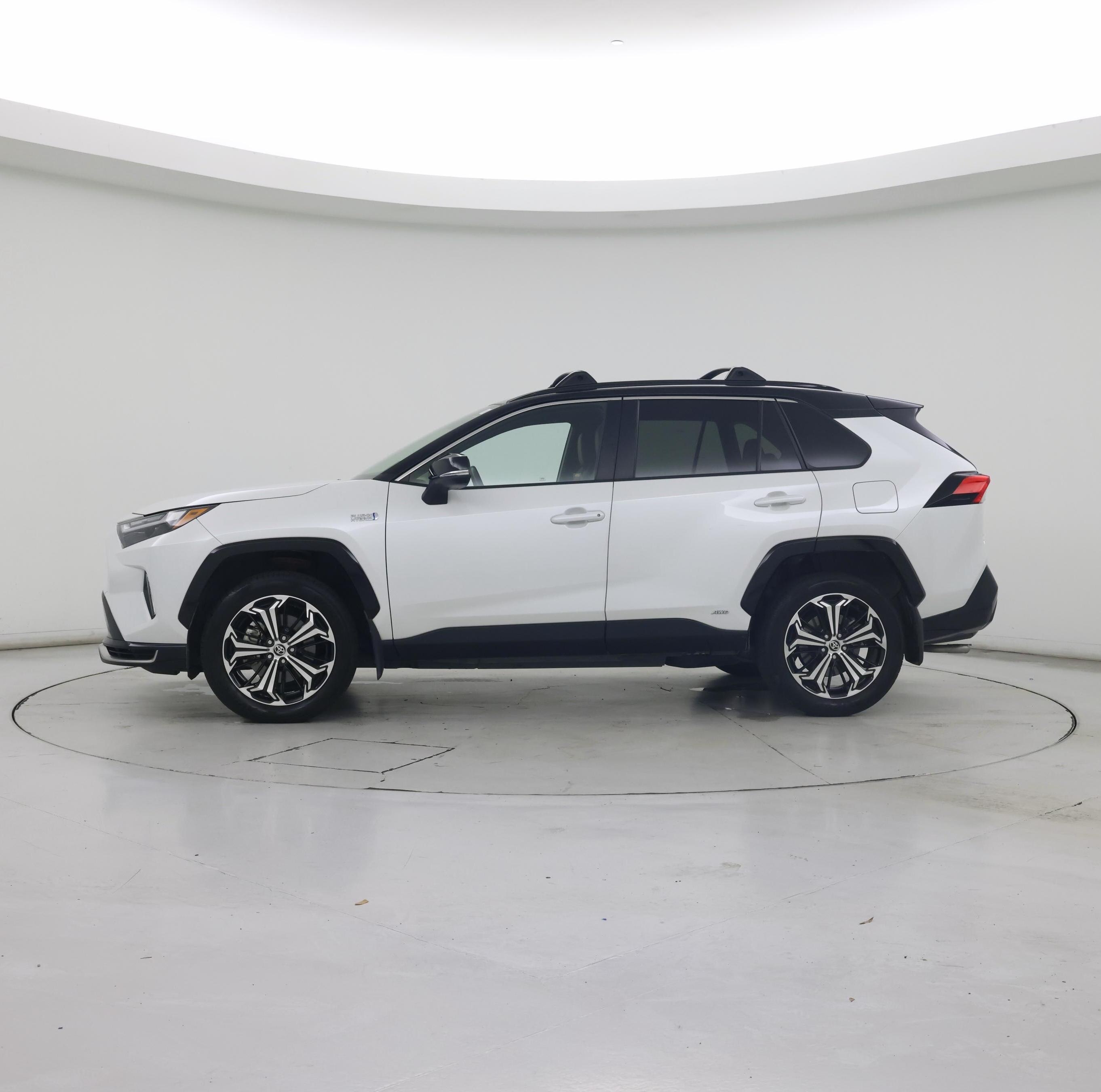 Thumbnail: 2023 Toyota RAV4 - 3