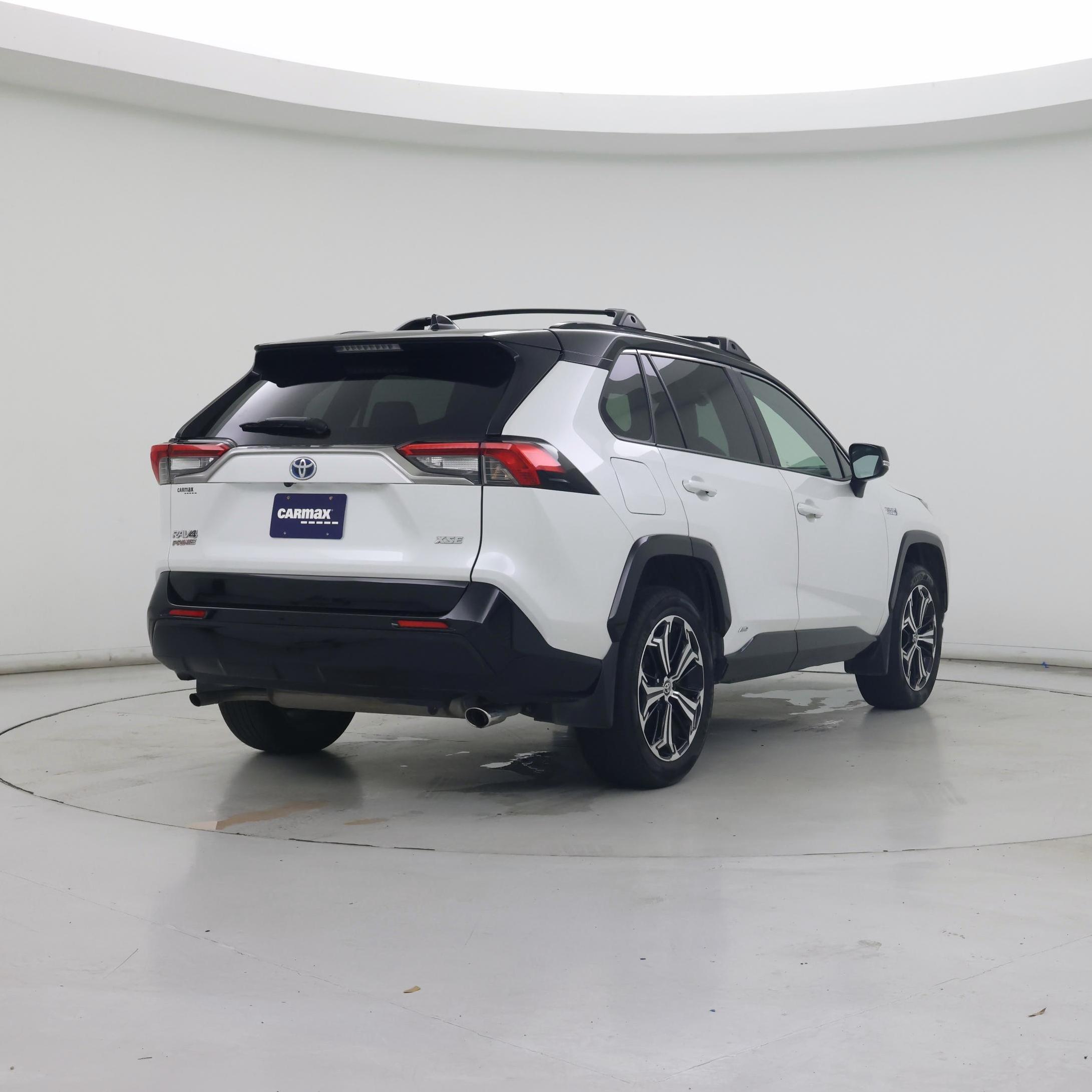 Thumbnail: 2023 Toyota RAV4 - 8