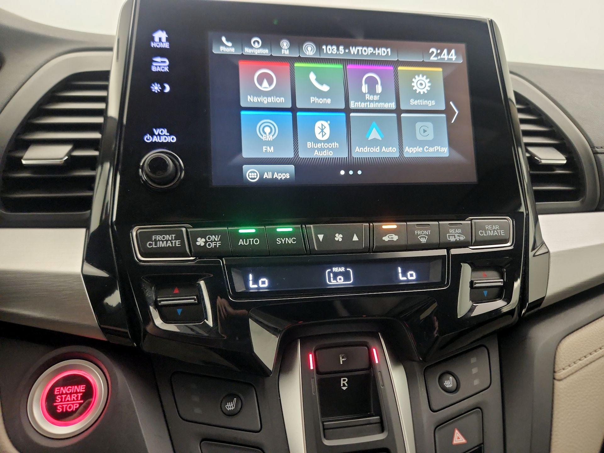 Thumbnail: 2018 Honda Odyssey - 17
