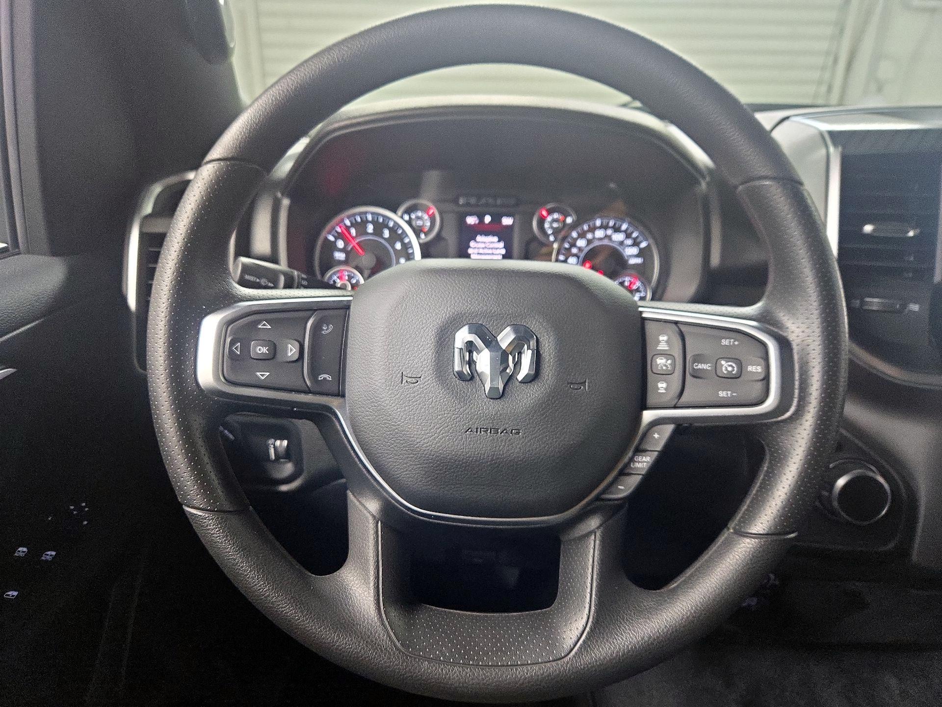 Thumbnail: 2025 RAM 1500 - 10