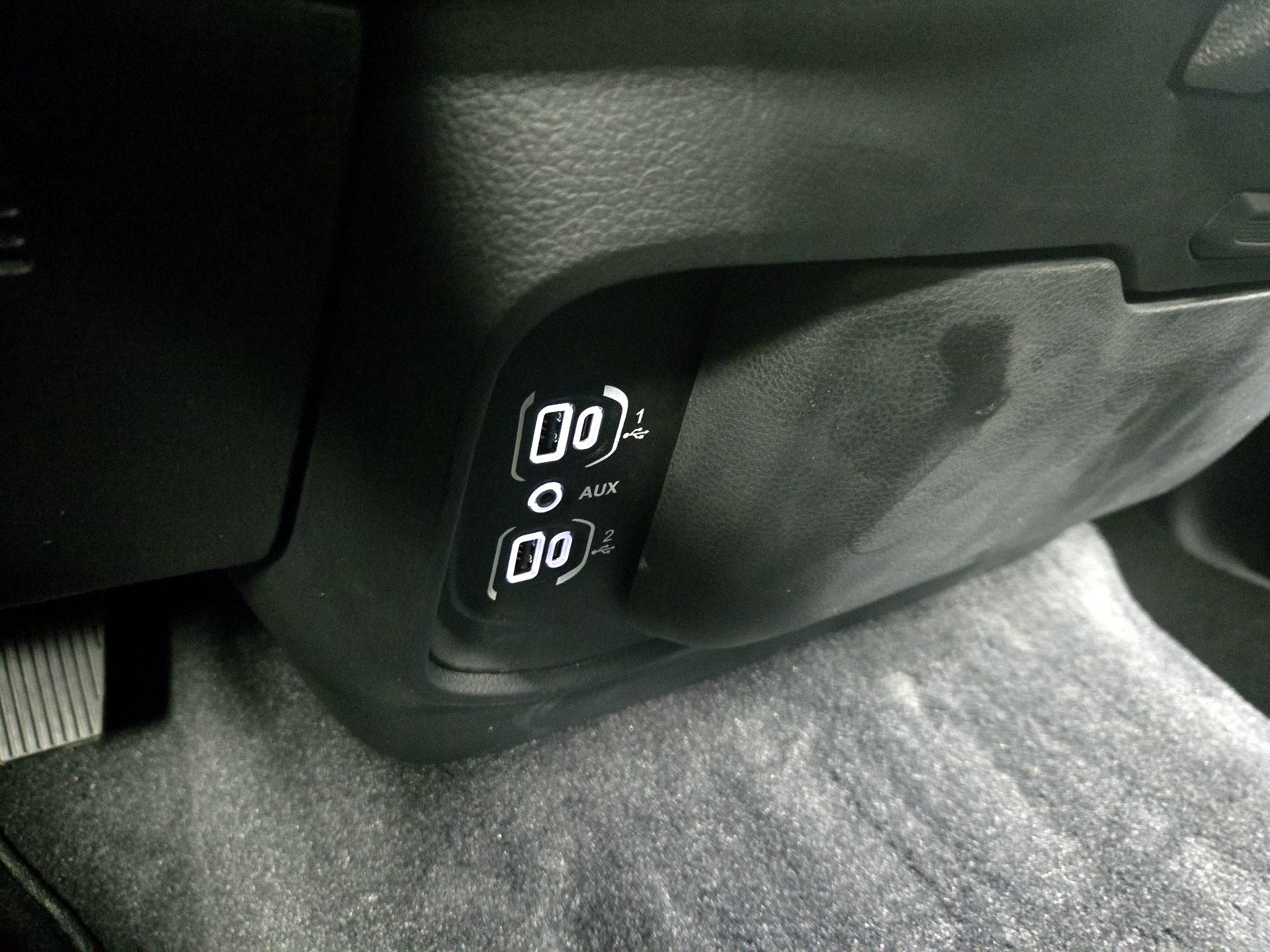 Thumbnail: 2025 RAM 1500 - 18